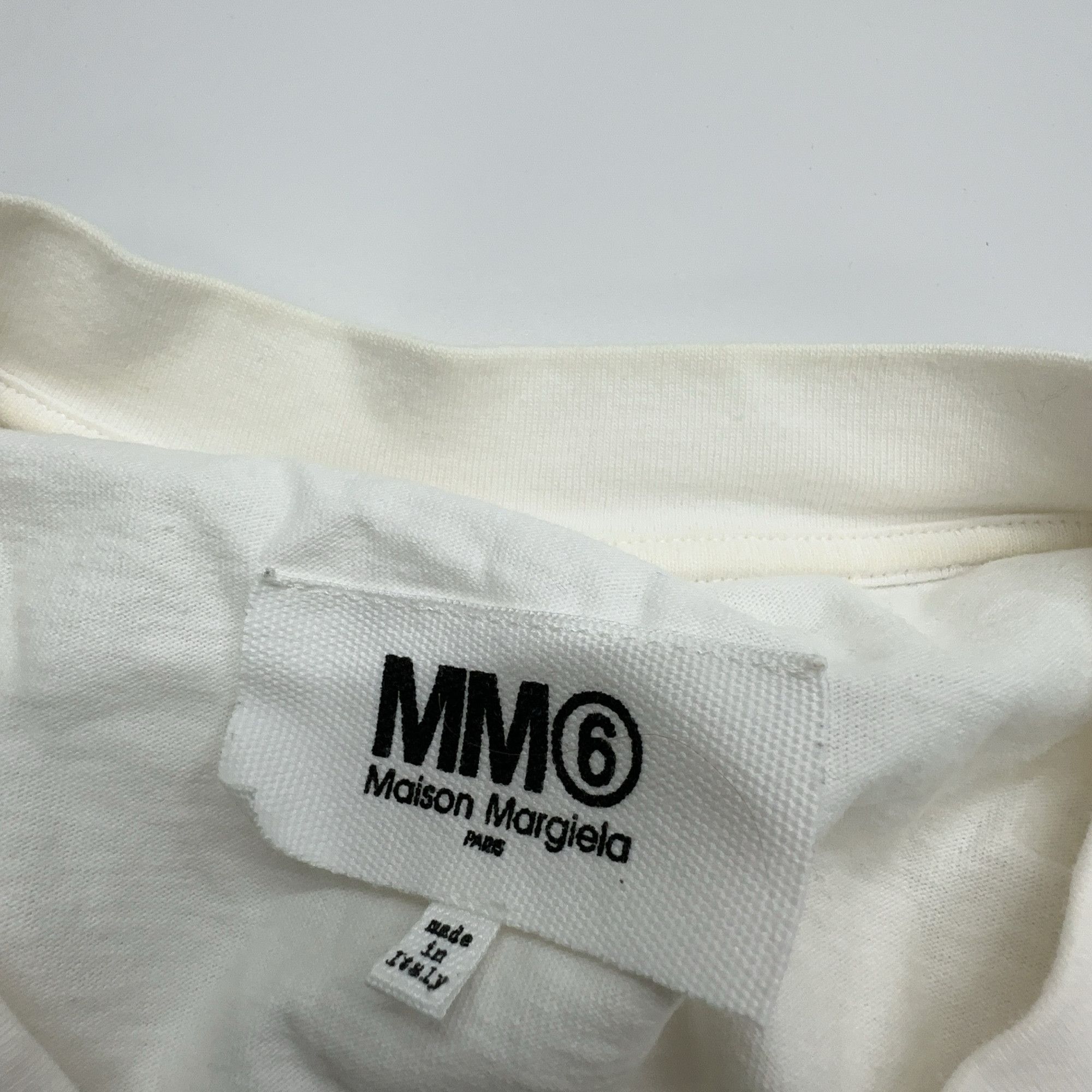 MM6 MM6 Maison Margiela Logo Patch T-Shirt Size XS Size XS / US 0-2 / IT 36-38 - 3 Thumbnail