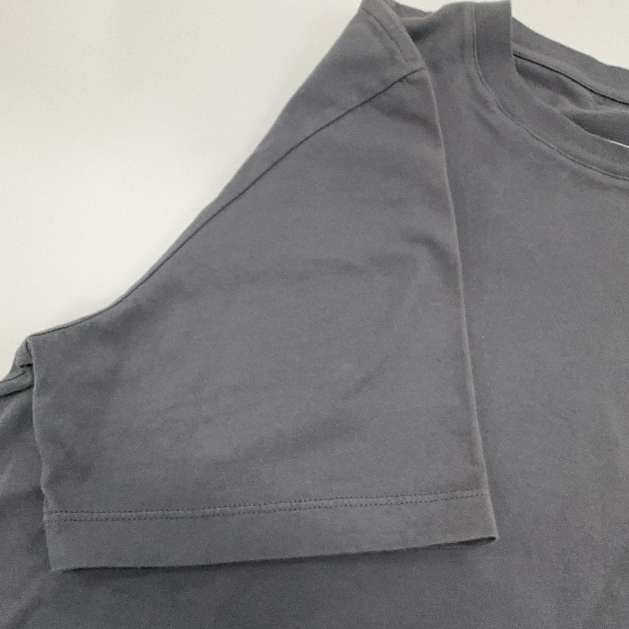 Maison Margiela Maison Margiela Charcoal T-Shirt Size S Size US S / EU 44-46 / 1 - 10 Thumbnail