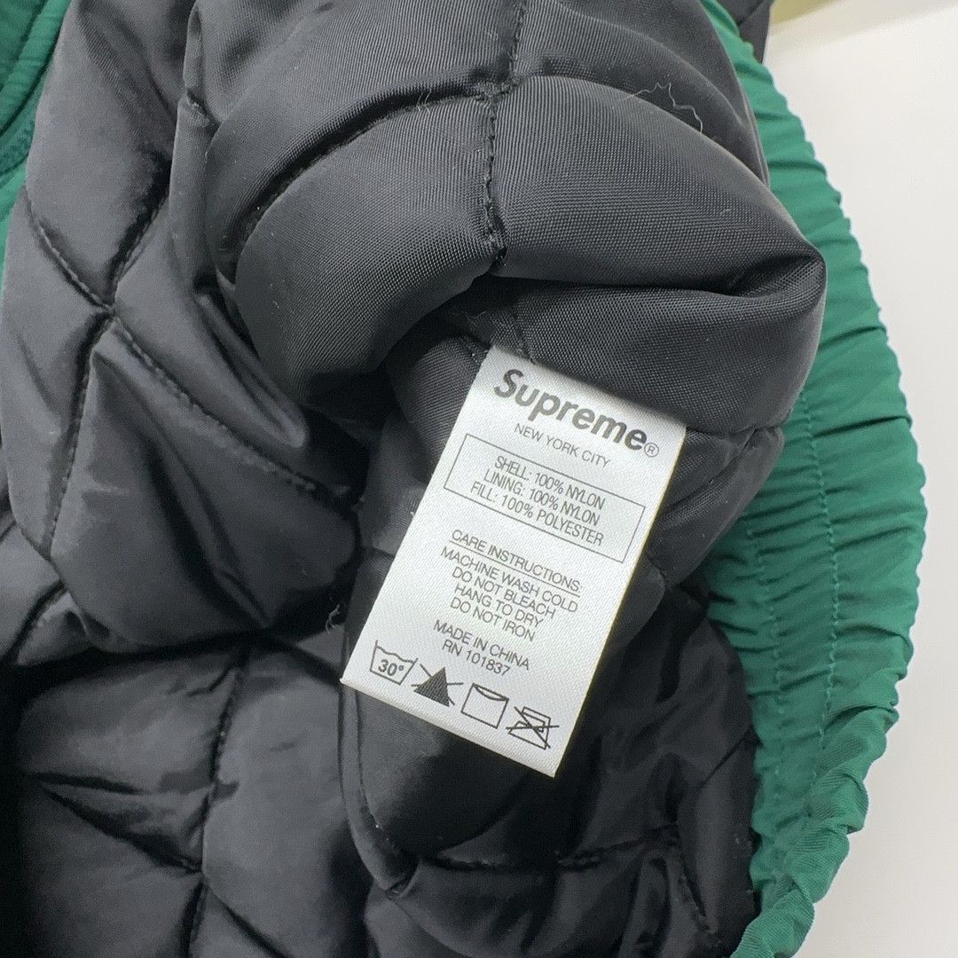 Supreme Supreme SS19 Stars Puffy Jacket Size M Size US M / EU 48-50 / 2 - 4 Thumbnail