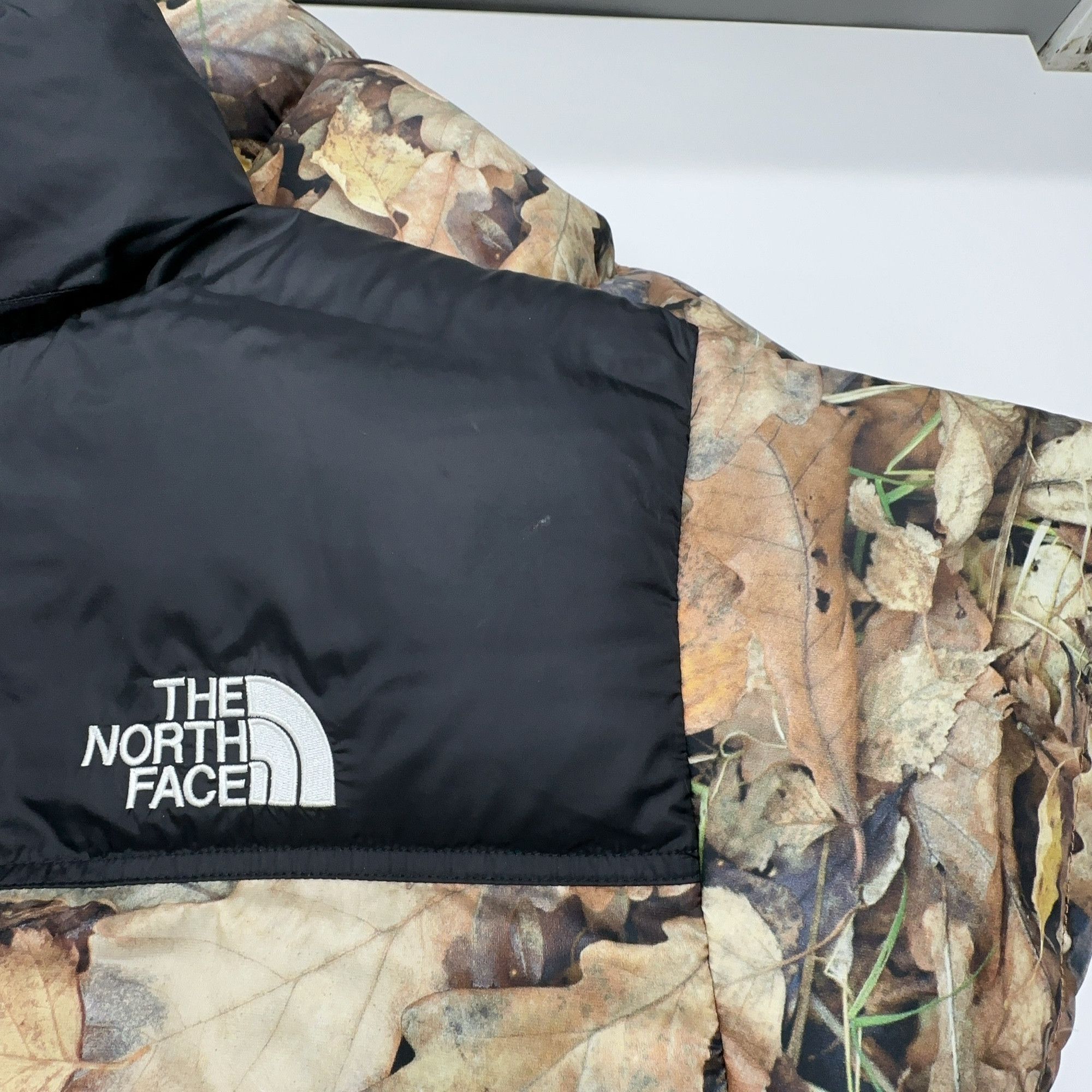 Supreme Supreme x The North Face Leaves Nuptse Jacket Size XL Size US XL / EU 56 / 4 - 8 Thumbnail