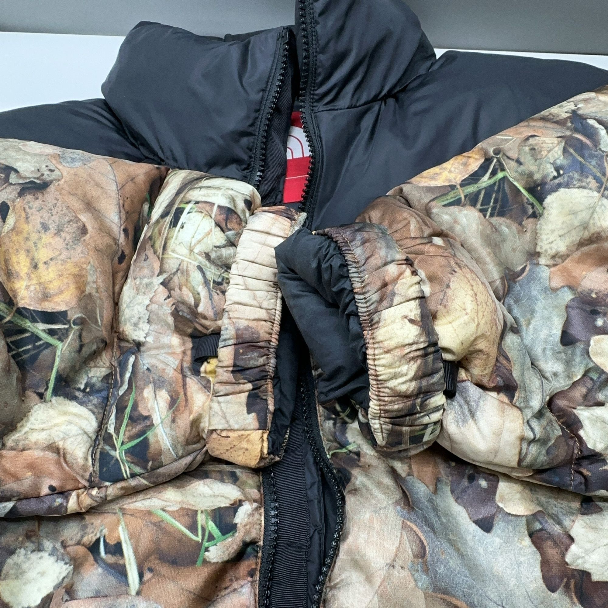Supreme Supreme x The North Face Leaves Nuptse Jacket Size XL Size US XL / EU 56 / 4 - 7 Thumbnail