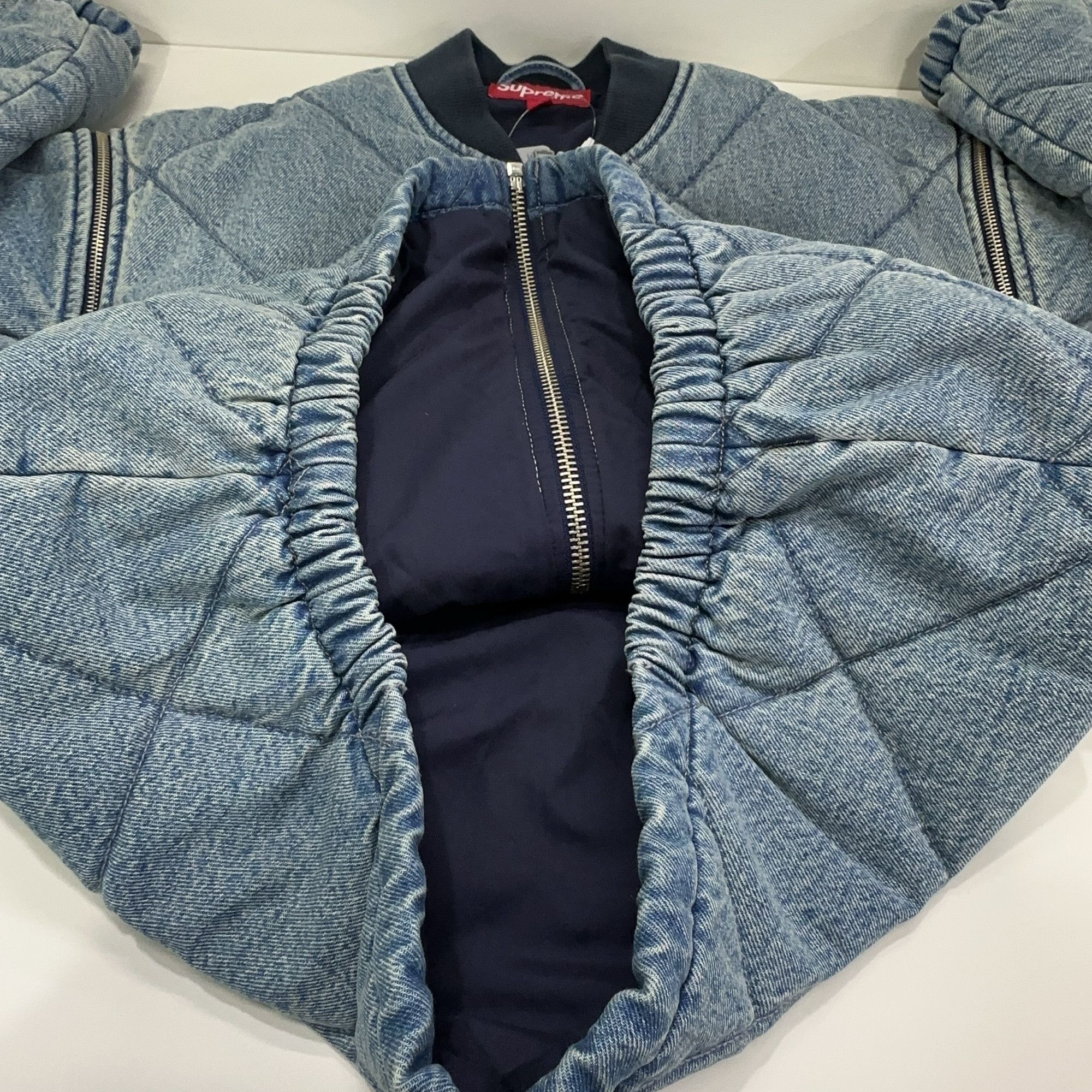 Supreme Supreme Quilted Zip-Off Sleeve Bomber Jacket Size M Size US M / EU 48-50 / 2 - 9 Thumbnail