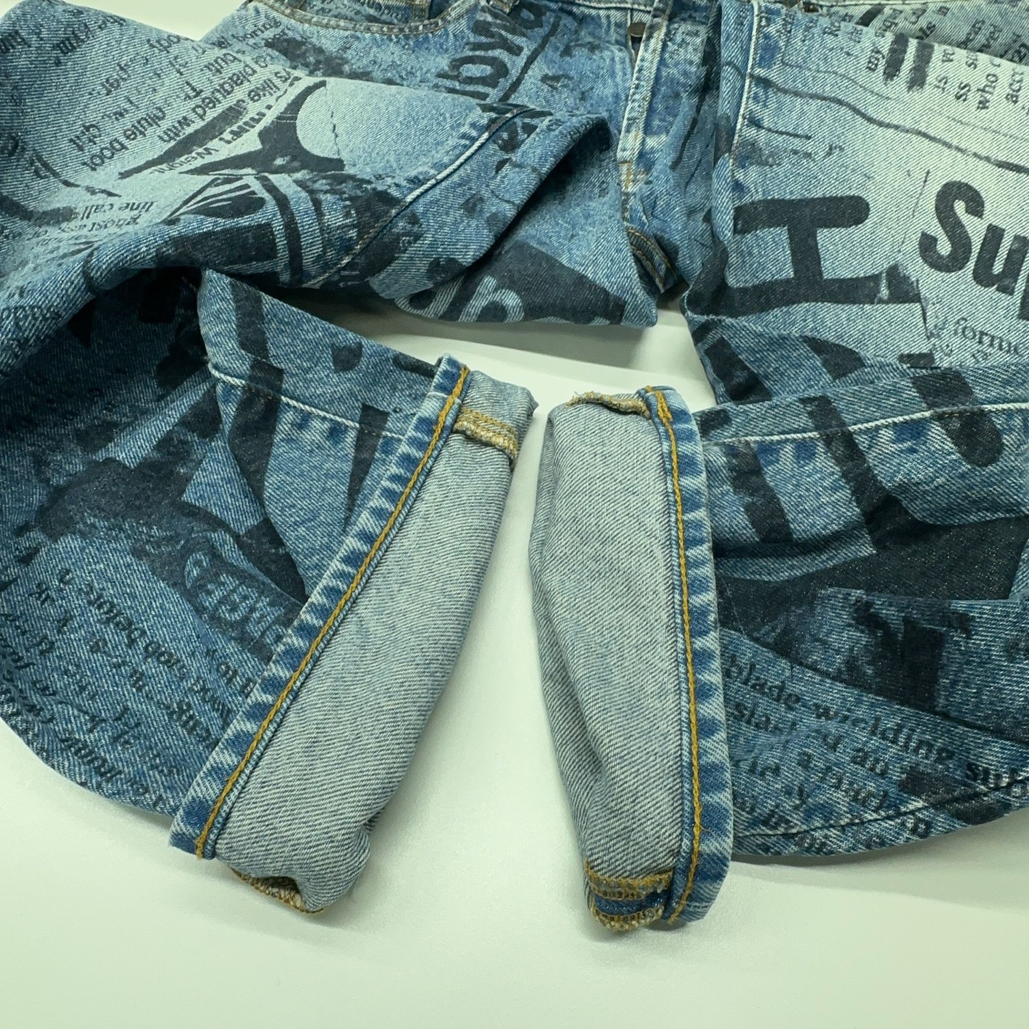 Supreme Supreme Newspaper Print Jeans Size 32 Size US 32 / EU 48 - 7 Thumbnail