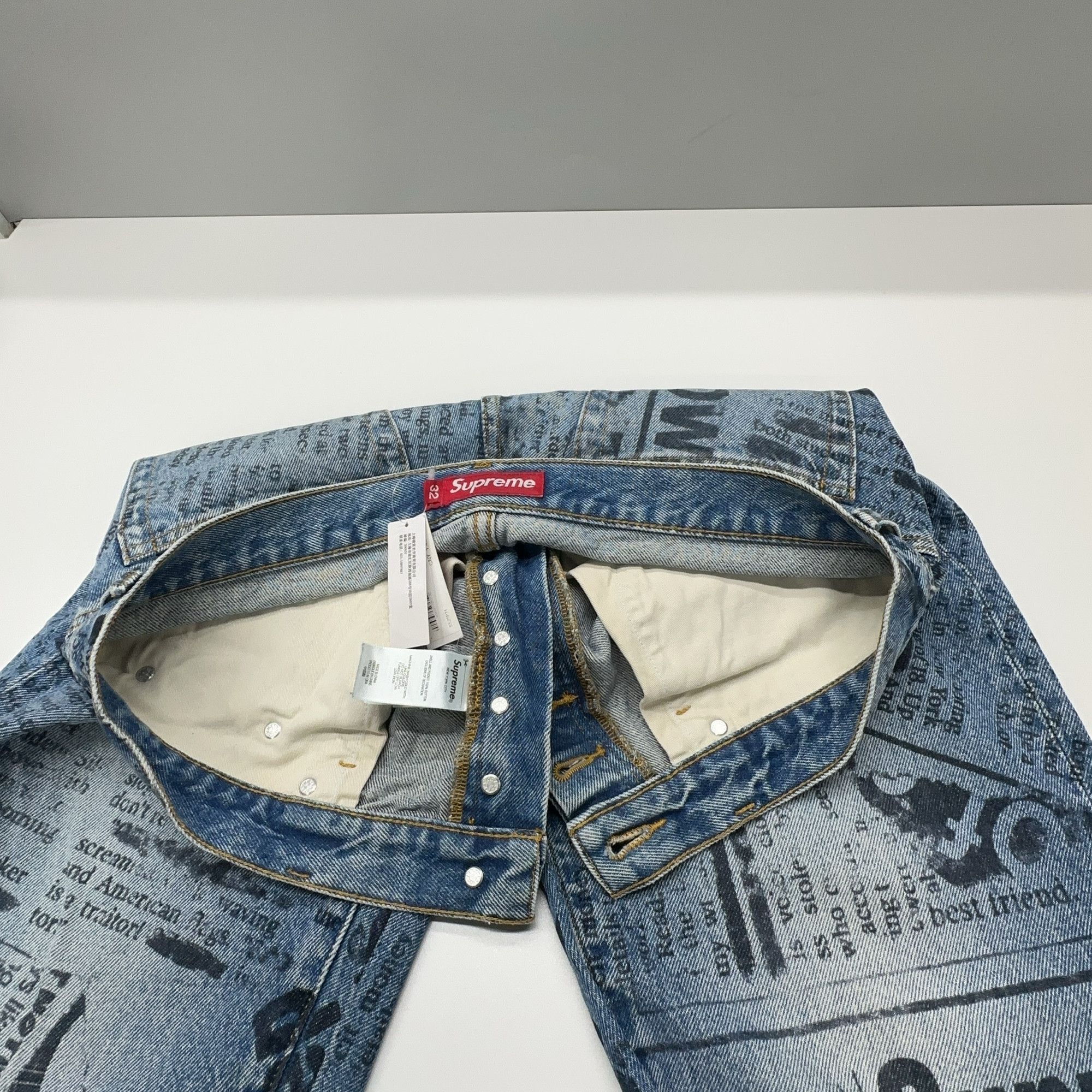 Supreme Supreme Newspaper Print Jeans Size 32 Size US 32 / EU 48 - 5 Thumbnail