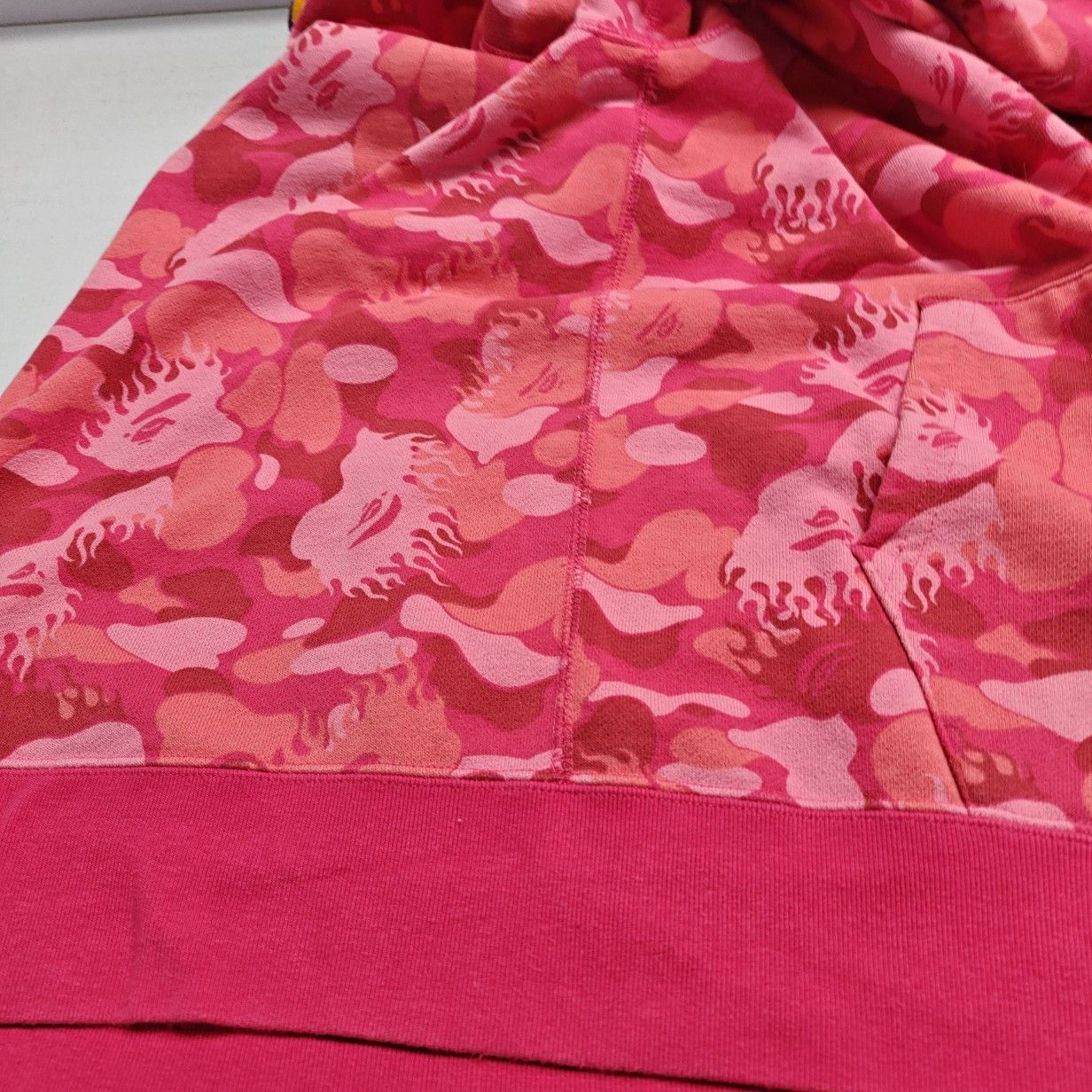 Bape A Bathing Ape Pink Camo Shark Full Zip Hoodie Size L Size US L / EU 52-54 / 3 - 12 Thumbnail