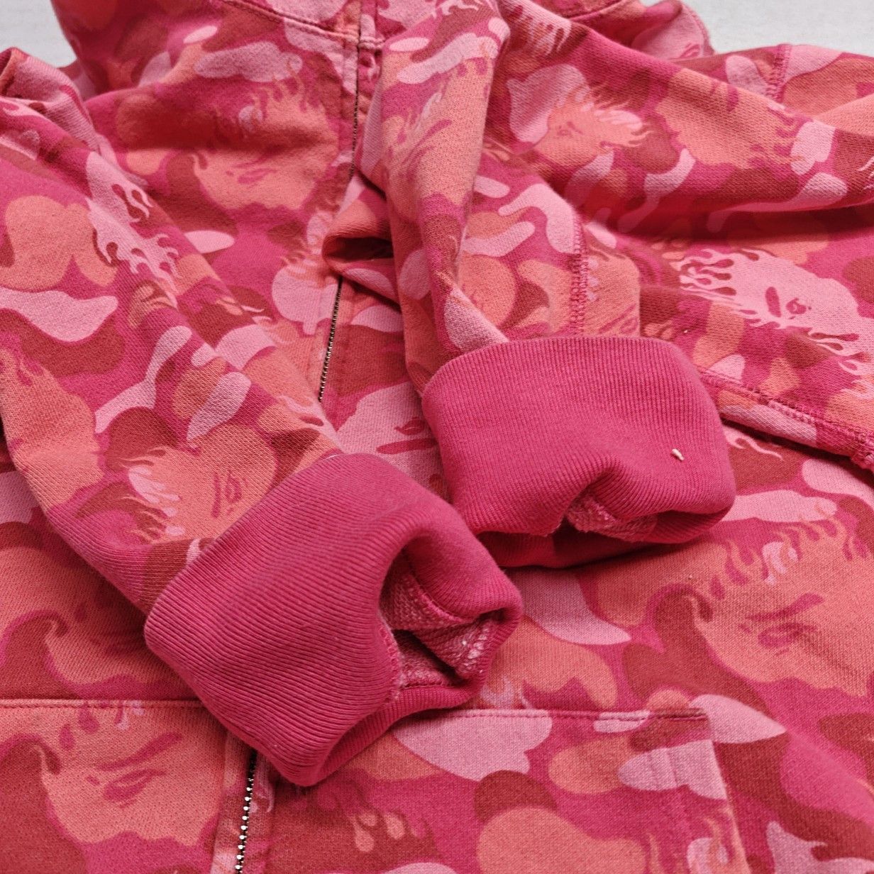 Bape A Bathing Ape Pink Camo Shark Full Zip Hoodie Size L Size US L / EU 52-54 / 3 - 10 Thumbnail
