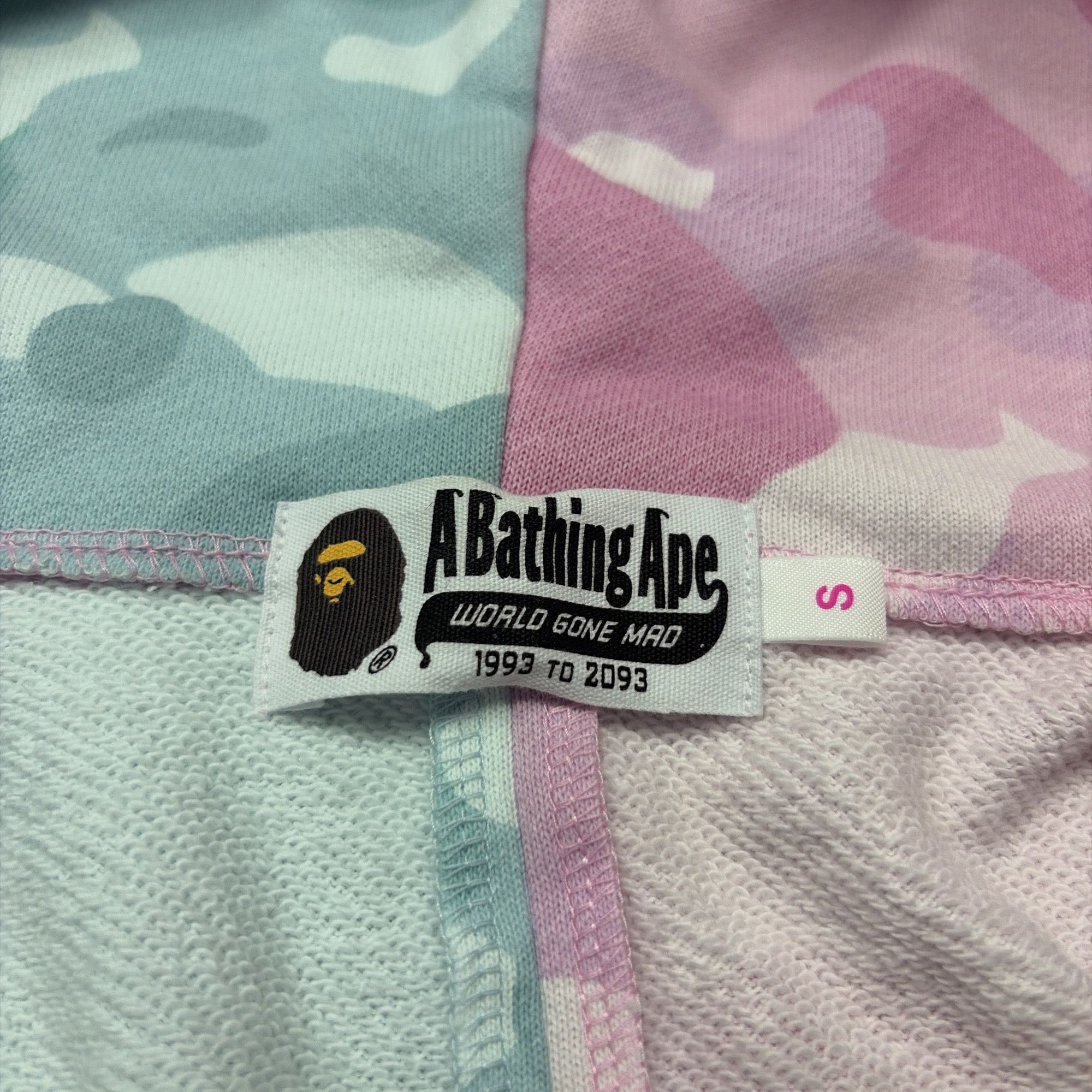 Bape A BATHING APE Split Camo Zip Hoodie Size S Size S / US 4 / IT 40 - 6 Thumbnail