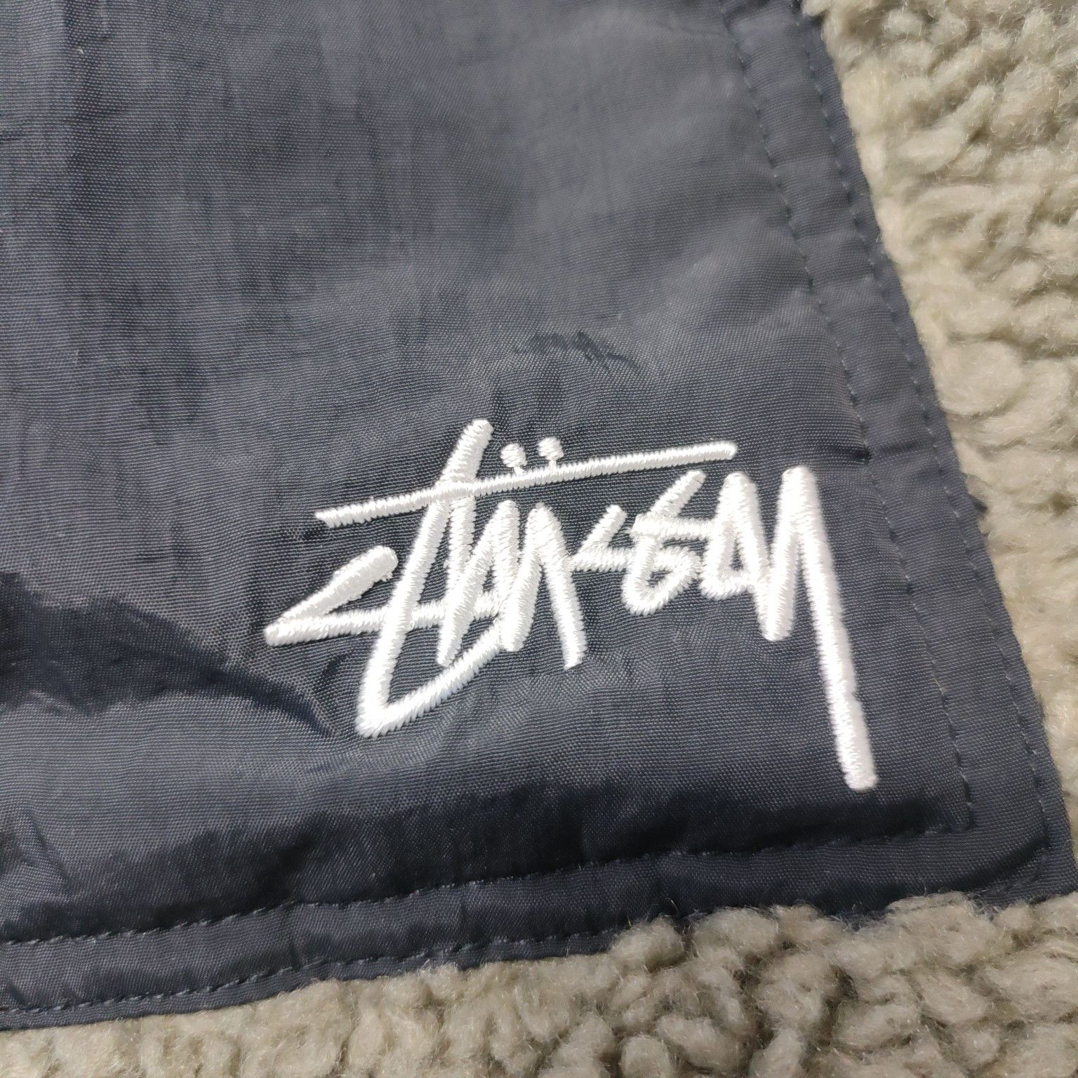 Stussy Stüssy Sherpa Reversible Vest Size M Size US M / EU 48-50 / 2 - 9 Thumbnail