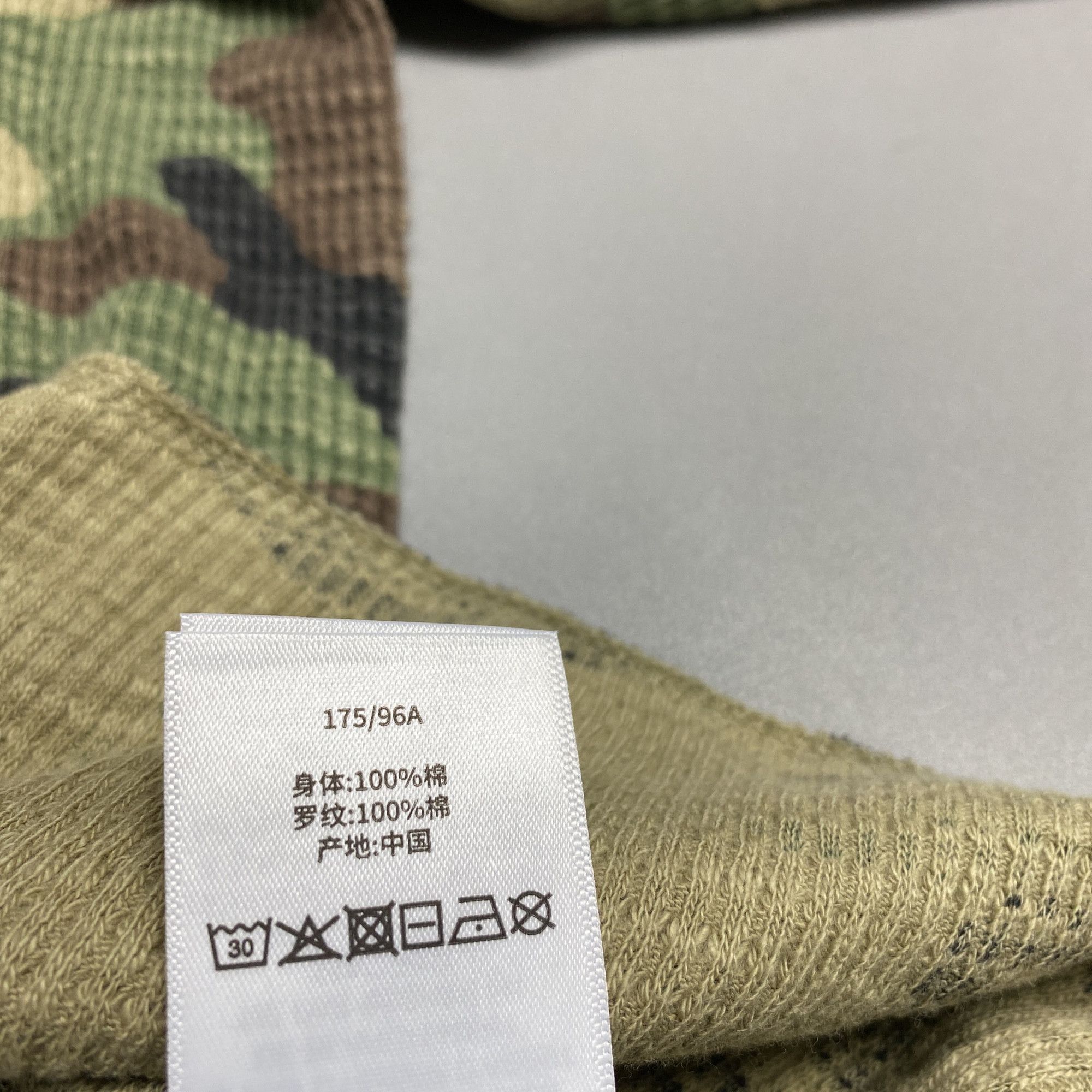 Stussy Stussy Camo Thermal Long Sleeve T-Shirt Size M Size US M / EU 48-50 / 2 - 12 Thumbnail