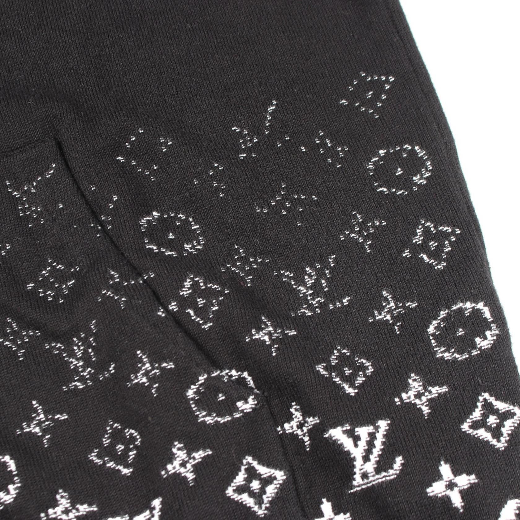Louis Vuitton Louis Vuitton Louis Vuitton Monogram Gradient Cotton Hoodie Textile Sweatshirts & Hoodies RM241QUSOHQN43W DUTY FREE for USA Size ONE SIZE - 7 Thumbnail