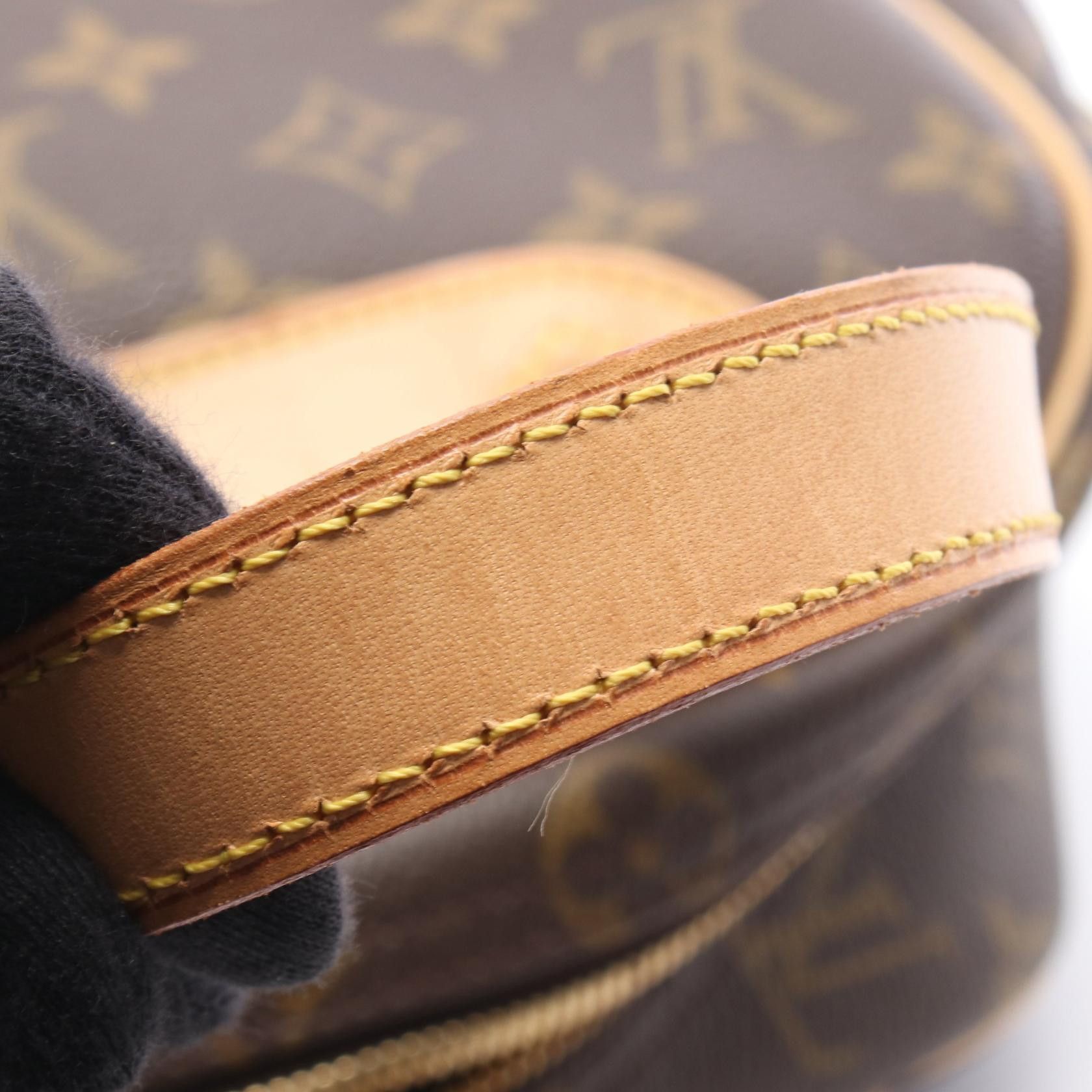 Louis Vuitton Louis Vuitton Louis Vuitton Excursion Monogram Handbag Textile Handbag M41450 DUTY FREE for USA Size ONE SIZE - 6 Thumbnail