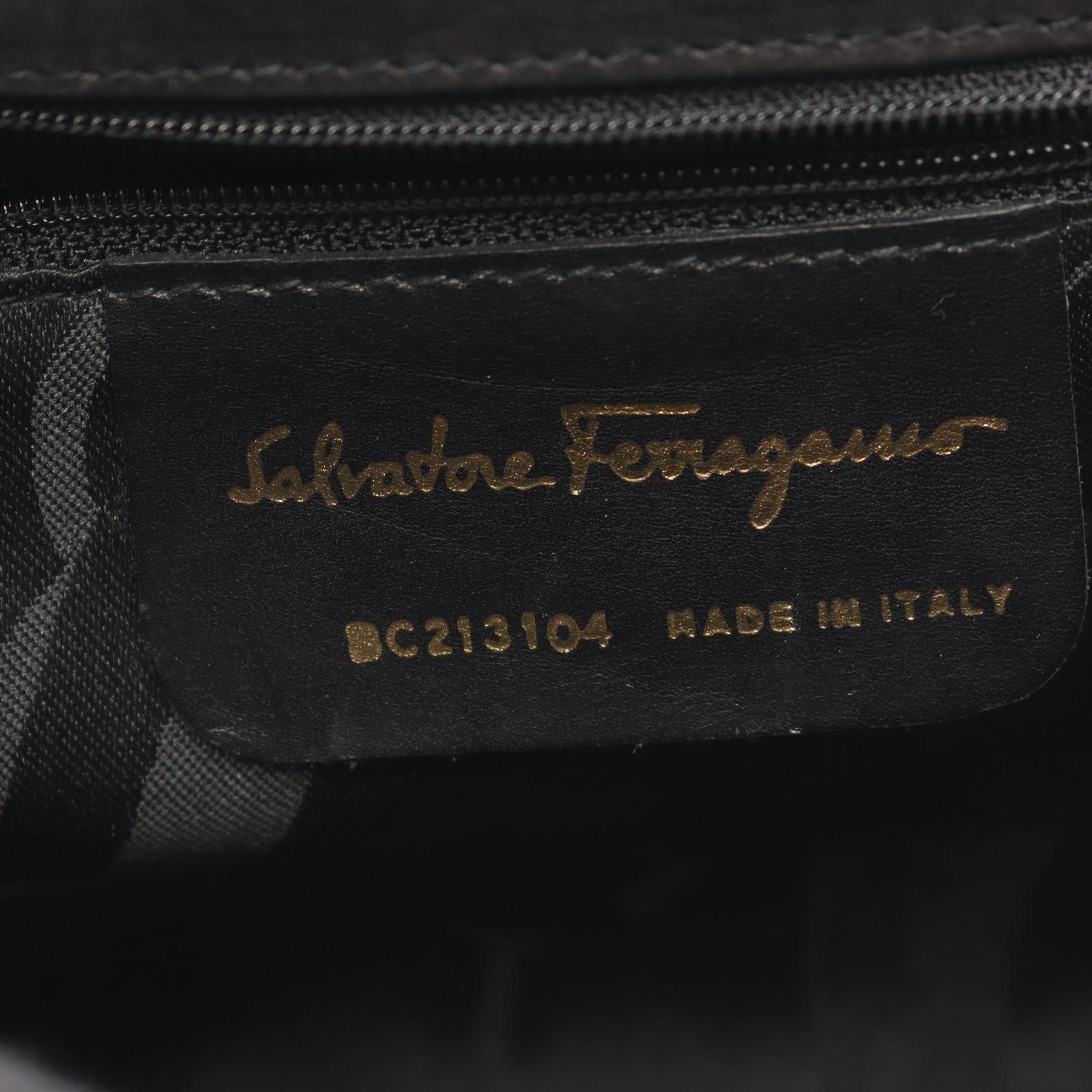 Salvatore Ferragamo Salvatore Ferragamo Salvatore Ferragamo Vara Ribbon Suede 2way Handbag Leather Handbag DUTY FREE for USA Size ONE SIZE - 4 Thumbnail