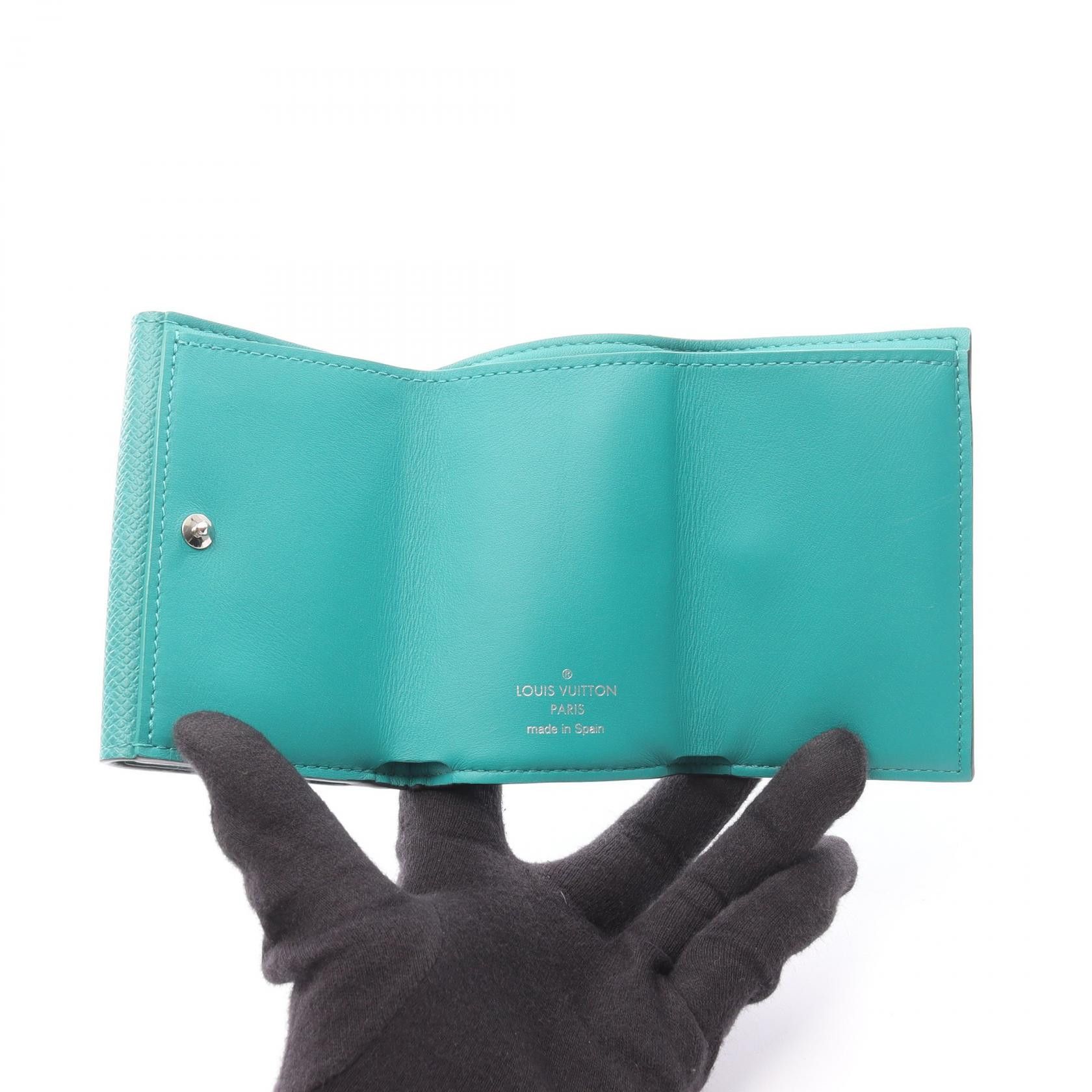 Louis Vuitton Louis Vuitton Louis Vuitton Discovery Compact Wallet Trifold Wallet Leather Short Wallet M67626 DUTY FREE for USA Size ONE SIZE - 3 Thumbnail