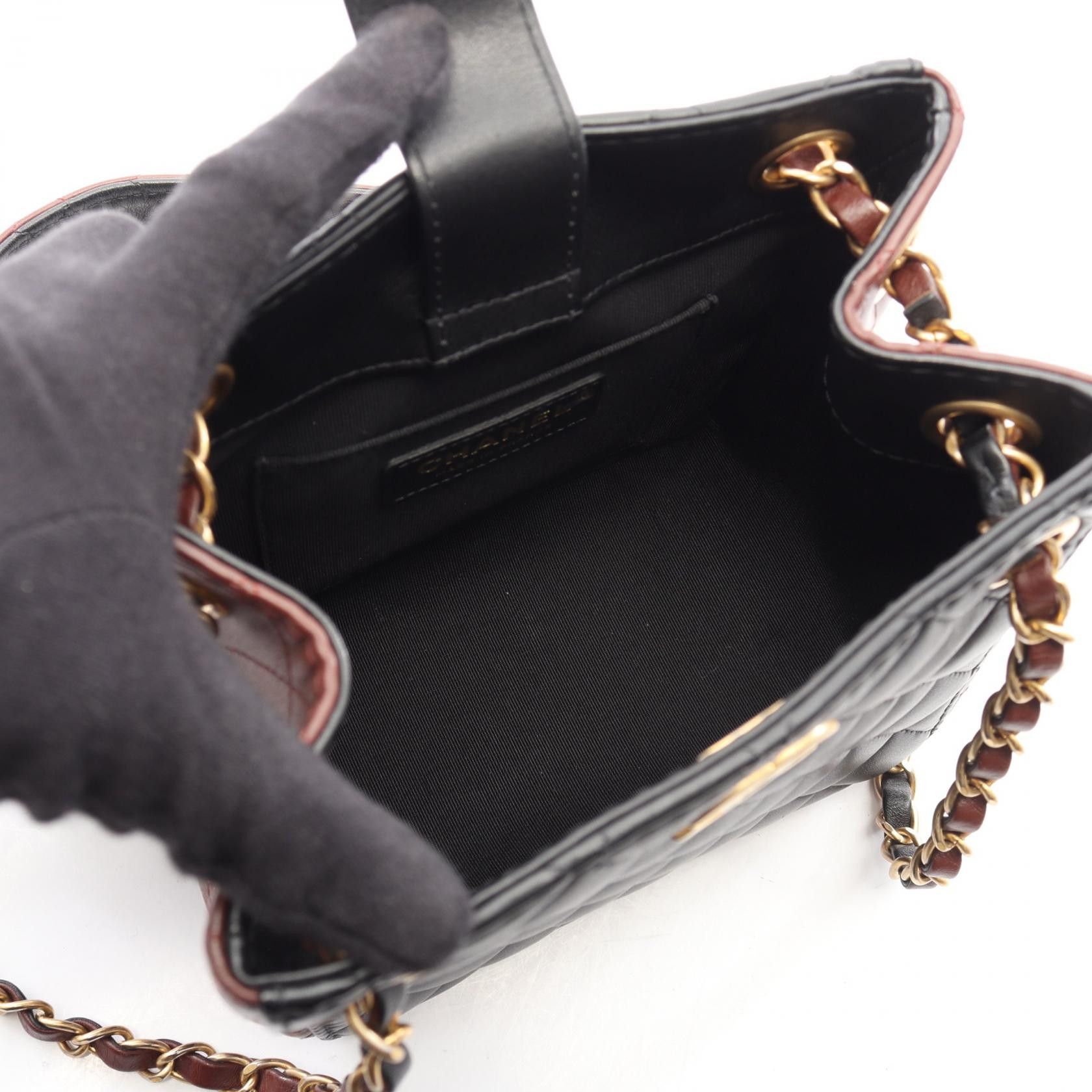 Chanel Chanel CHANEL Matelasse Small Bucket Calfskin Shoulder Bag Leather Shoulder Bag DUTY FREE for USA Size ONE SIZE - 3 Thumbnail