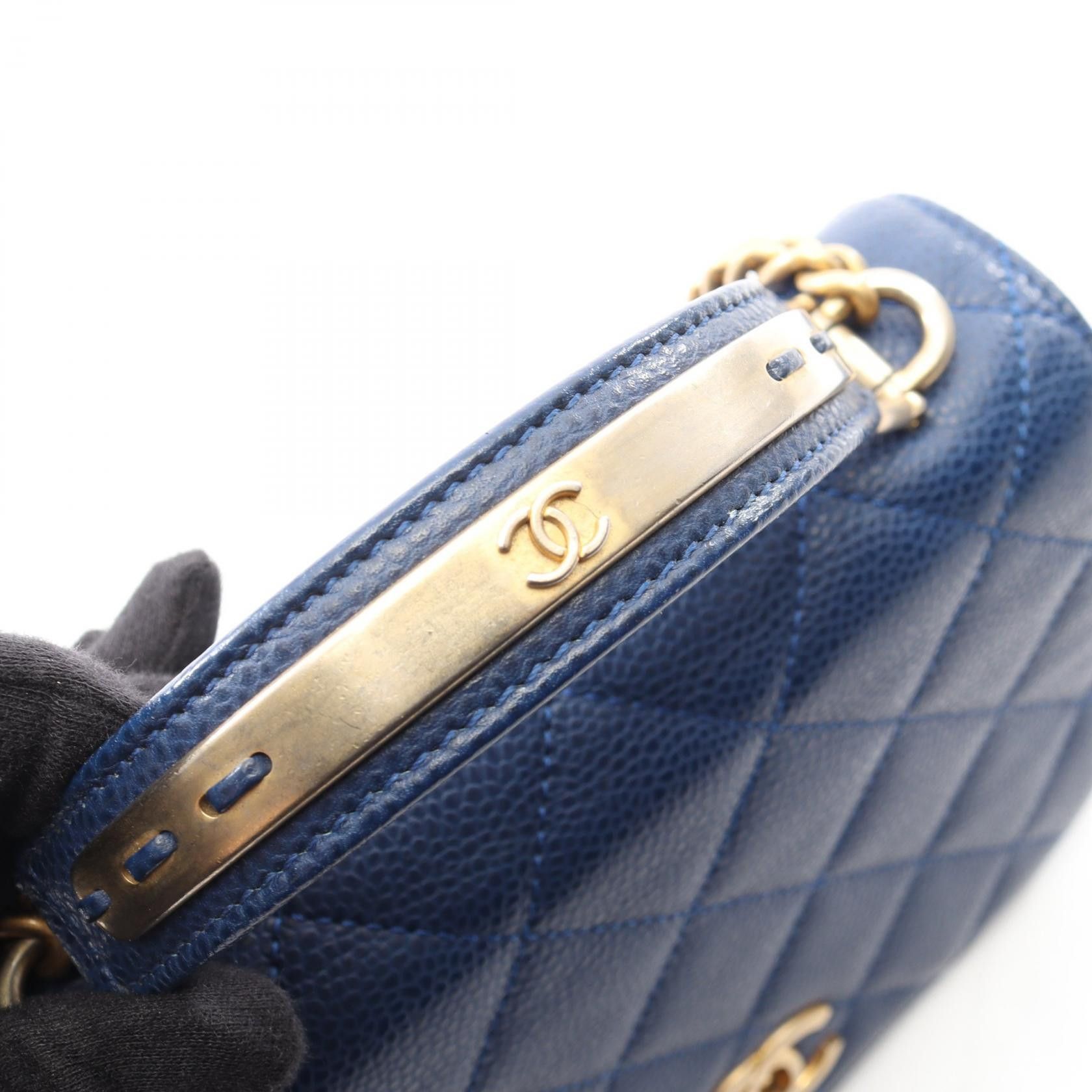 Chanel Chanel Chanel Matelasse Calf 2way Shoulder Bag Leather Shoulder Bag A91903 DUTY FREE for USA Size ONE SIZE - 8 Thumbnail