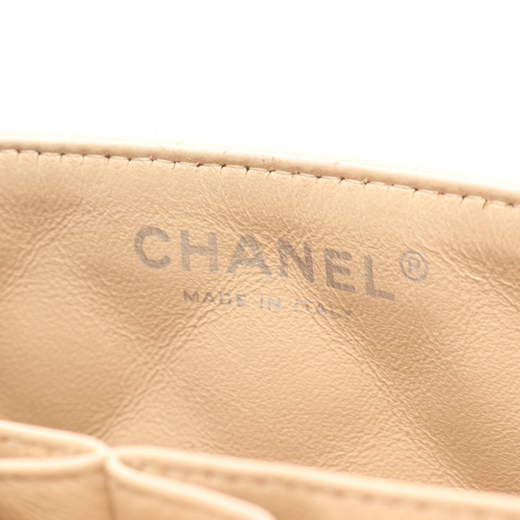 Chanel Chanel Chanel Matelasse Calf Shoulder Bag Leather Shoulder Bag DUTY FREE for USA Size ONE SIZE - 4 Thumbnail