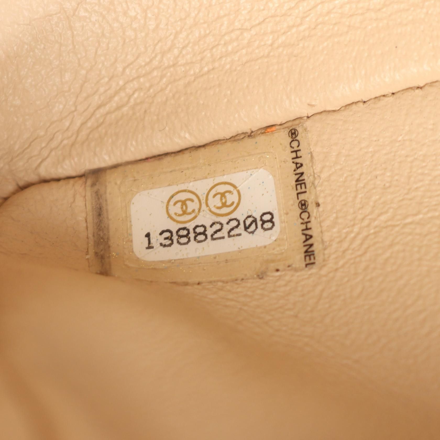 Chanel Chanel Chanel Matelasse Calf Shoulder Bag Leather Shoulder Bag DUTY FREE for USA Size ONE SIZE - 5 Thumbnail
