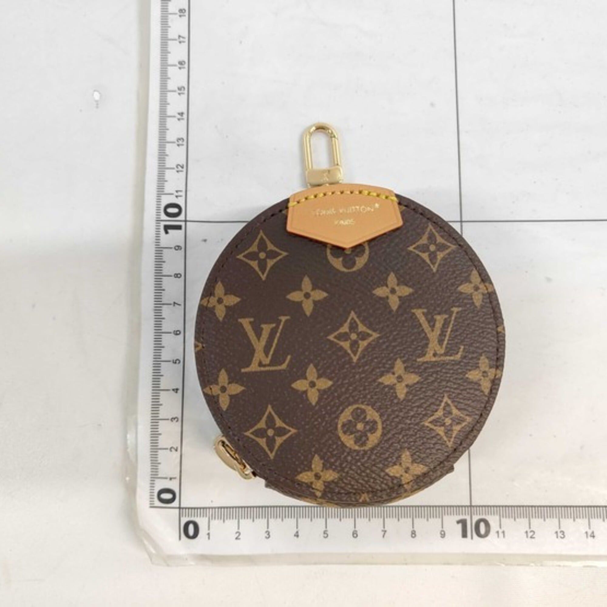 Louis Vuitton Louis Vuitton Monogram Eyeshadow Pouch LBC002 Bag Brown Leather Women's Size ONE SIZE - 2 Thumbnail