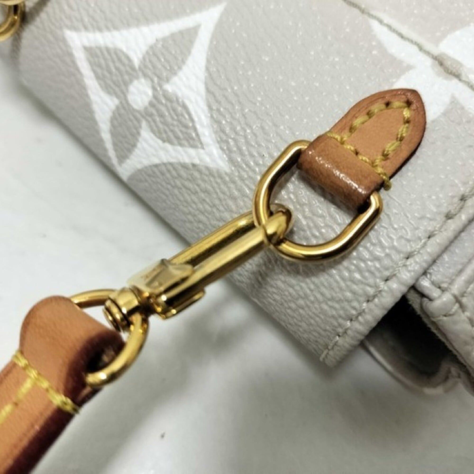 Louis Vuitton Louis Vuitton Backpack by The Pool Tiny M45764 Blume Leather Women's Size ONE SIZE - 5 Thumbnail