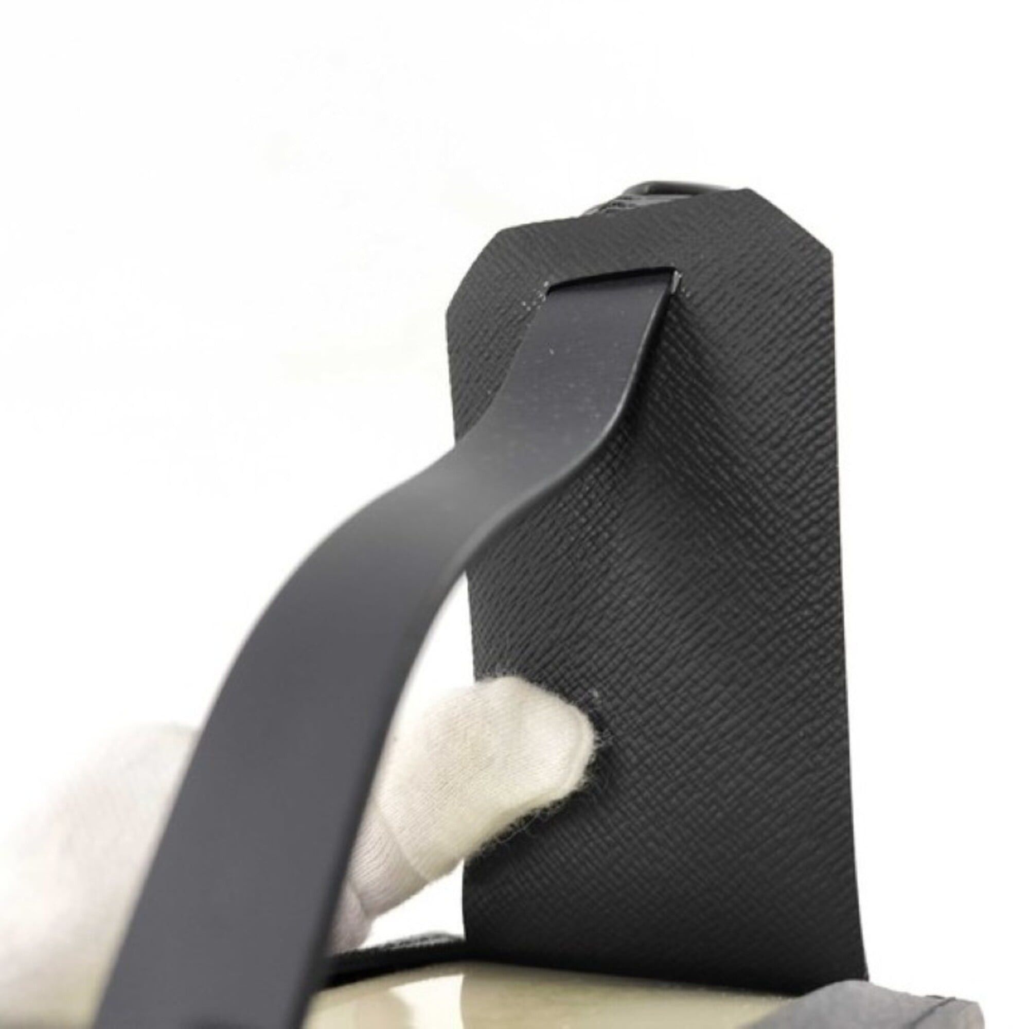 Louis Vuitton Louis Vuitton Name Tag Porte Adresse Black Monogram Eclipse Men's Size ONE SIZE - 7 Thumbnail