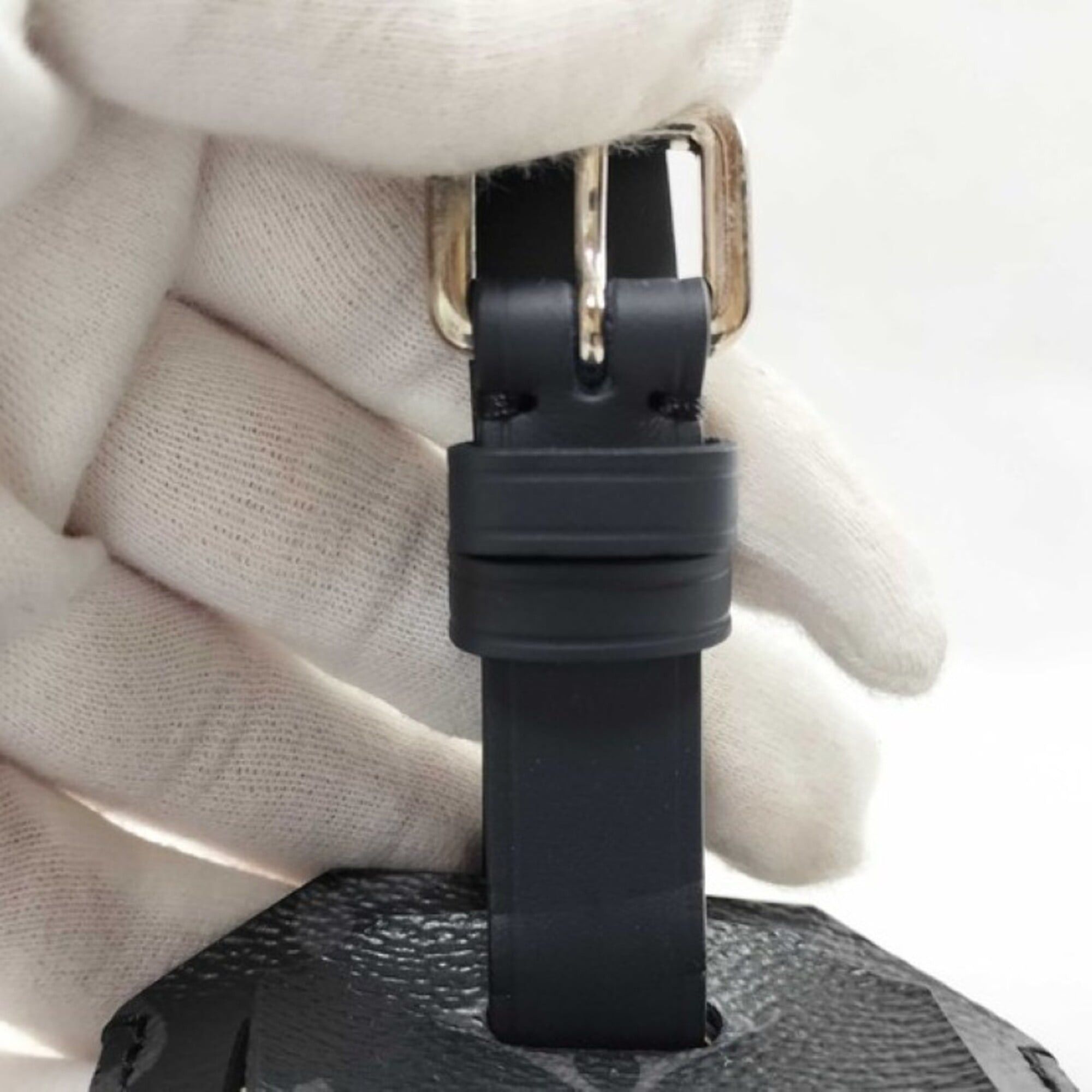 Louis Vuitton Louis Vuitton Name Tag Porte Adresse Black Monogram Eclipse Men's Size ONE SIZE - 5 Thumbnail