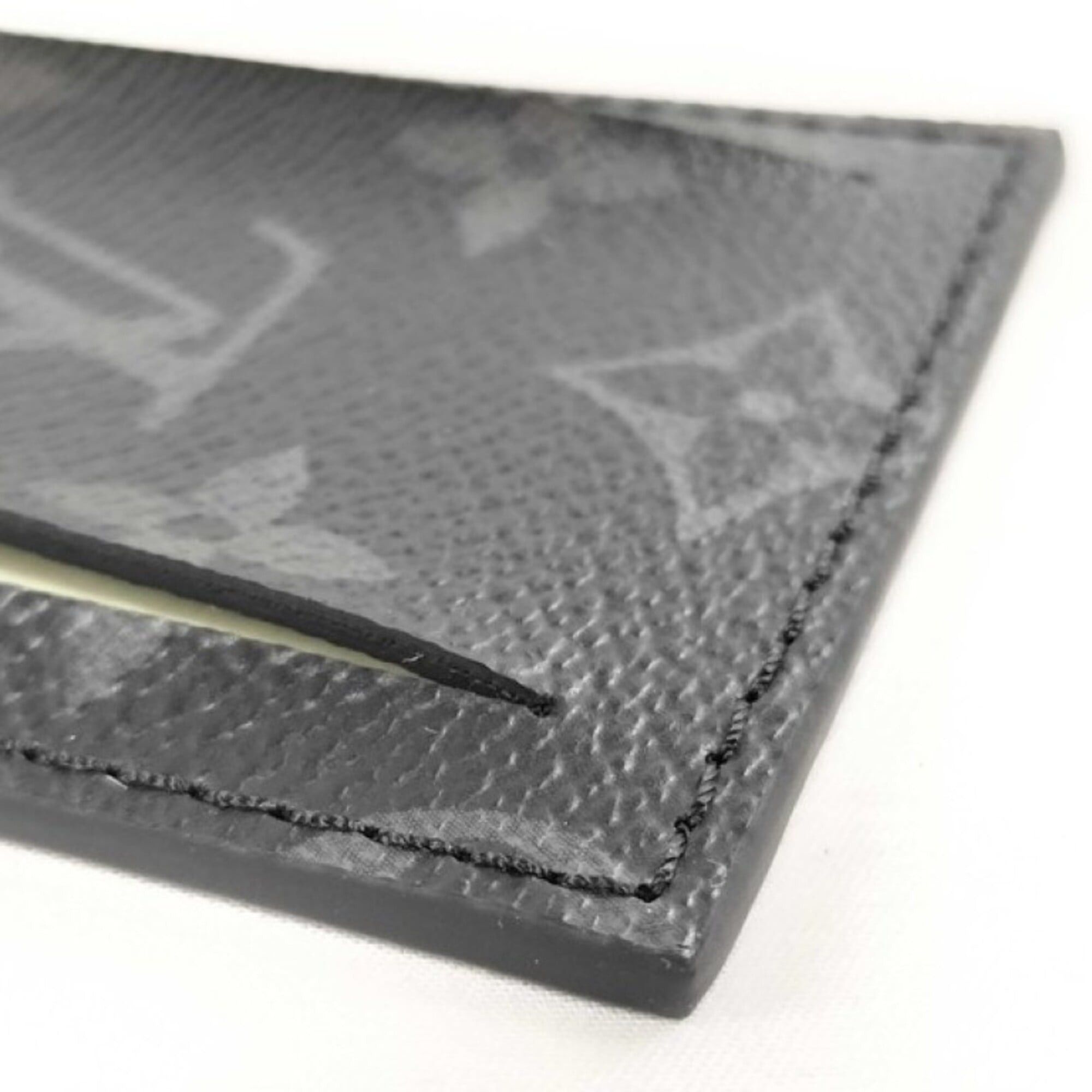 Louis Vuitton Louis Vuitton Name Tag Porte Adresse Black Monogram Eclipse Men's Size ONE SIZE - 9 Thumbnail