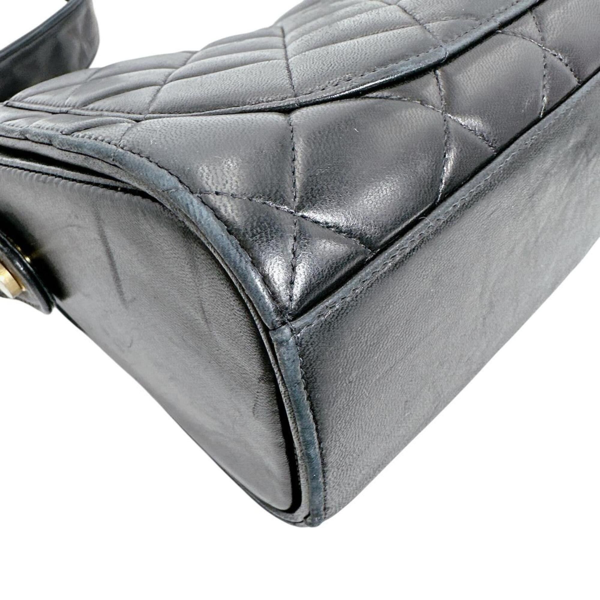 Chanel Chanel body bag/shoulder bag, lambskin, matelassé, black. Size ONE SIZE - 9 Thumbnail