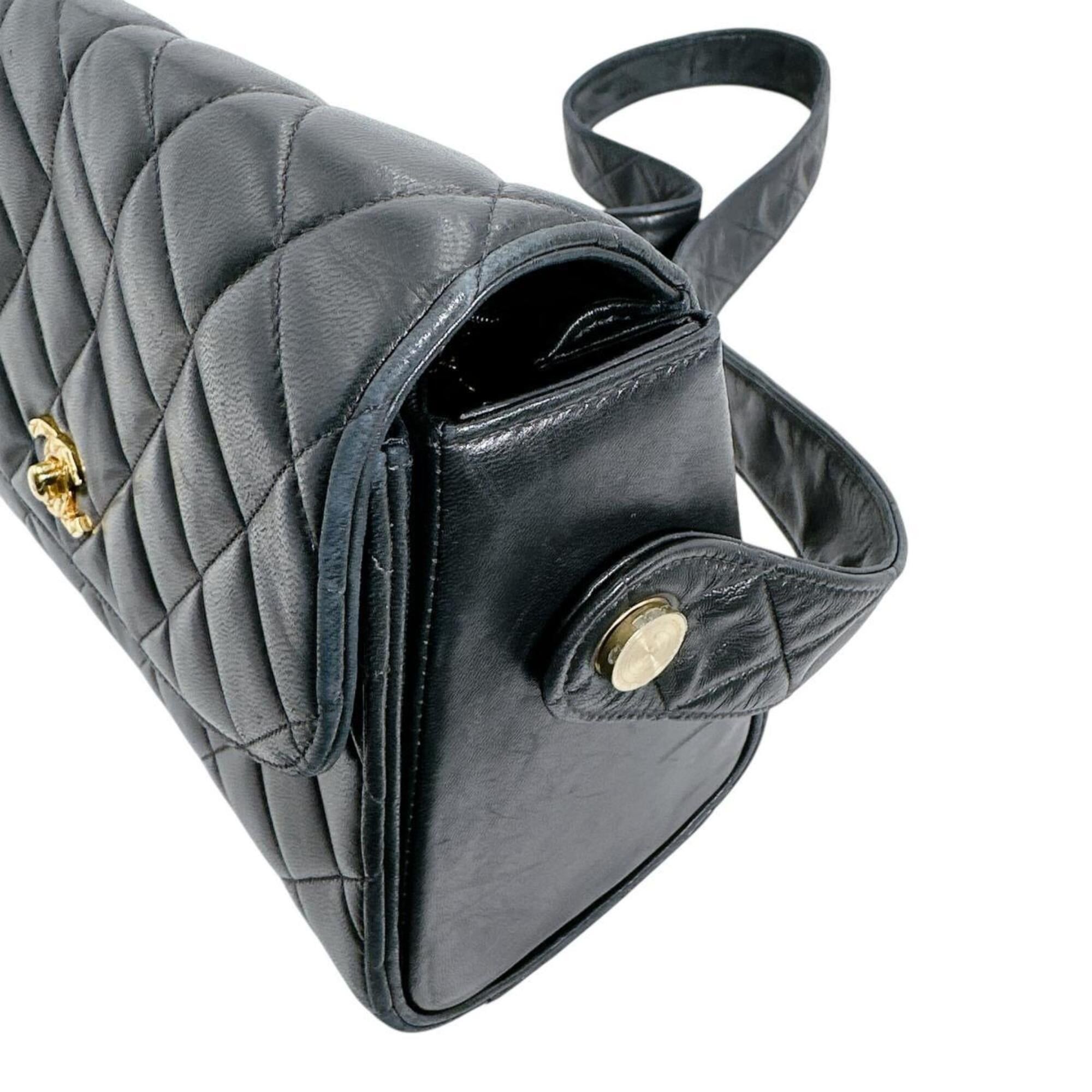 Chanel Chanel body bag/shoulder bag, lambskin, matelassé, black. Size ONE SIZE - 12 Thumbnail