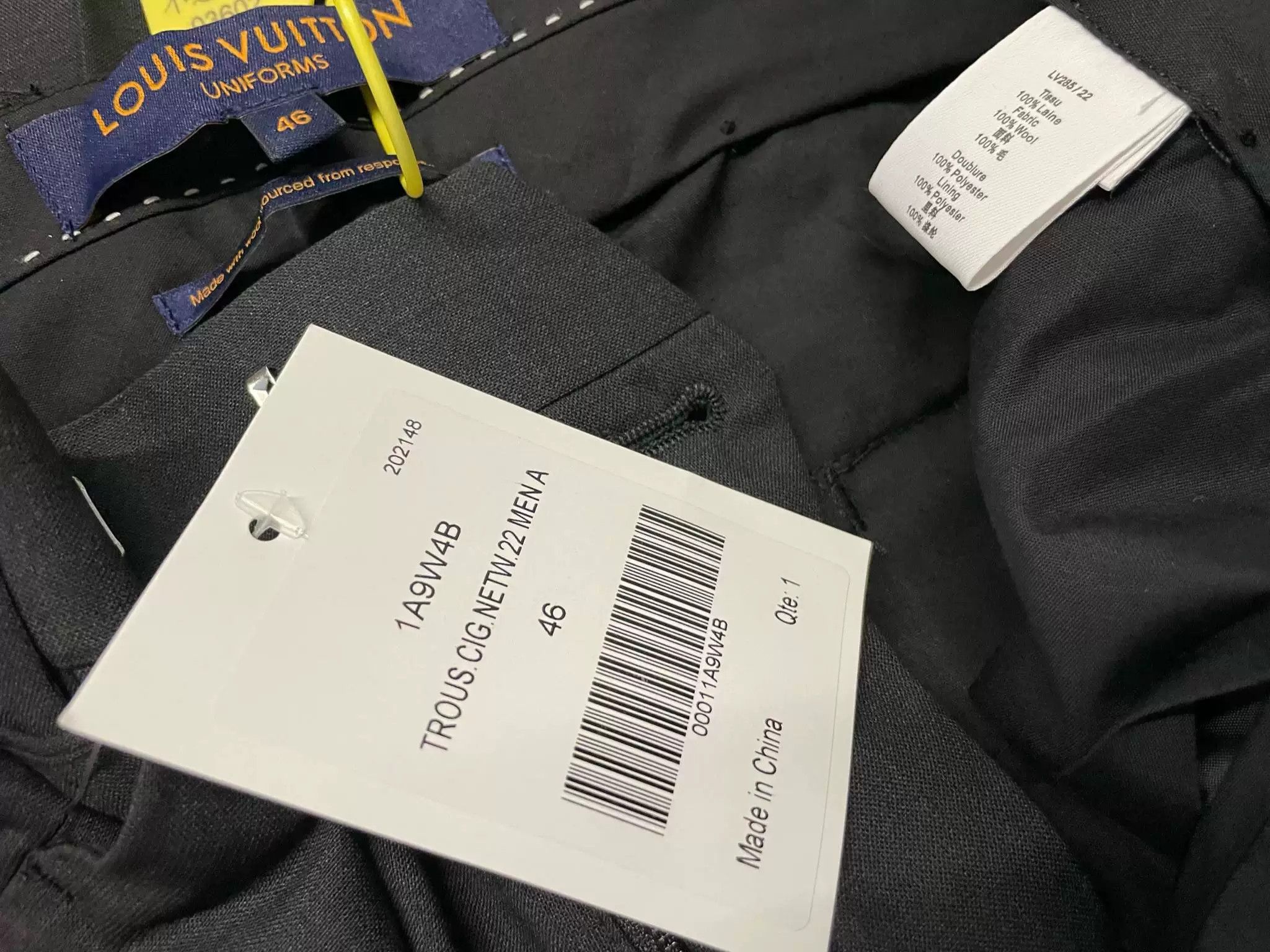 Louis Vuitton Louis Vuitton Uniform Suit Set Size US M / EU 48-50 / 2 - 8 Thumbnail