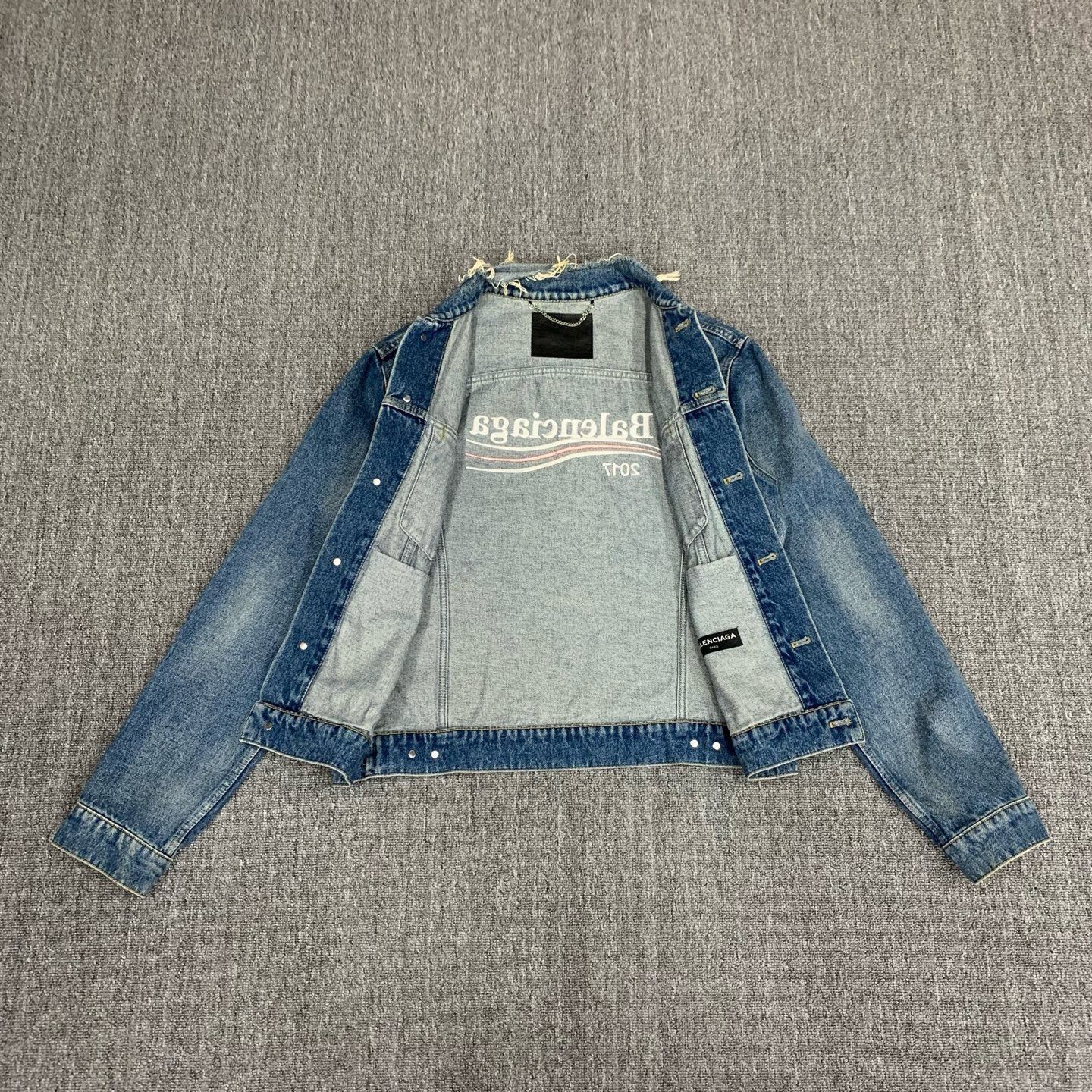 Balenciaga Balenciaga Blue Washed Denim Jacket Size US S / EU 44-46 / 1 - 8 Thumbnail