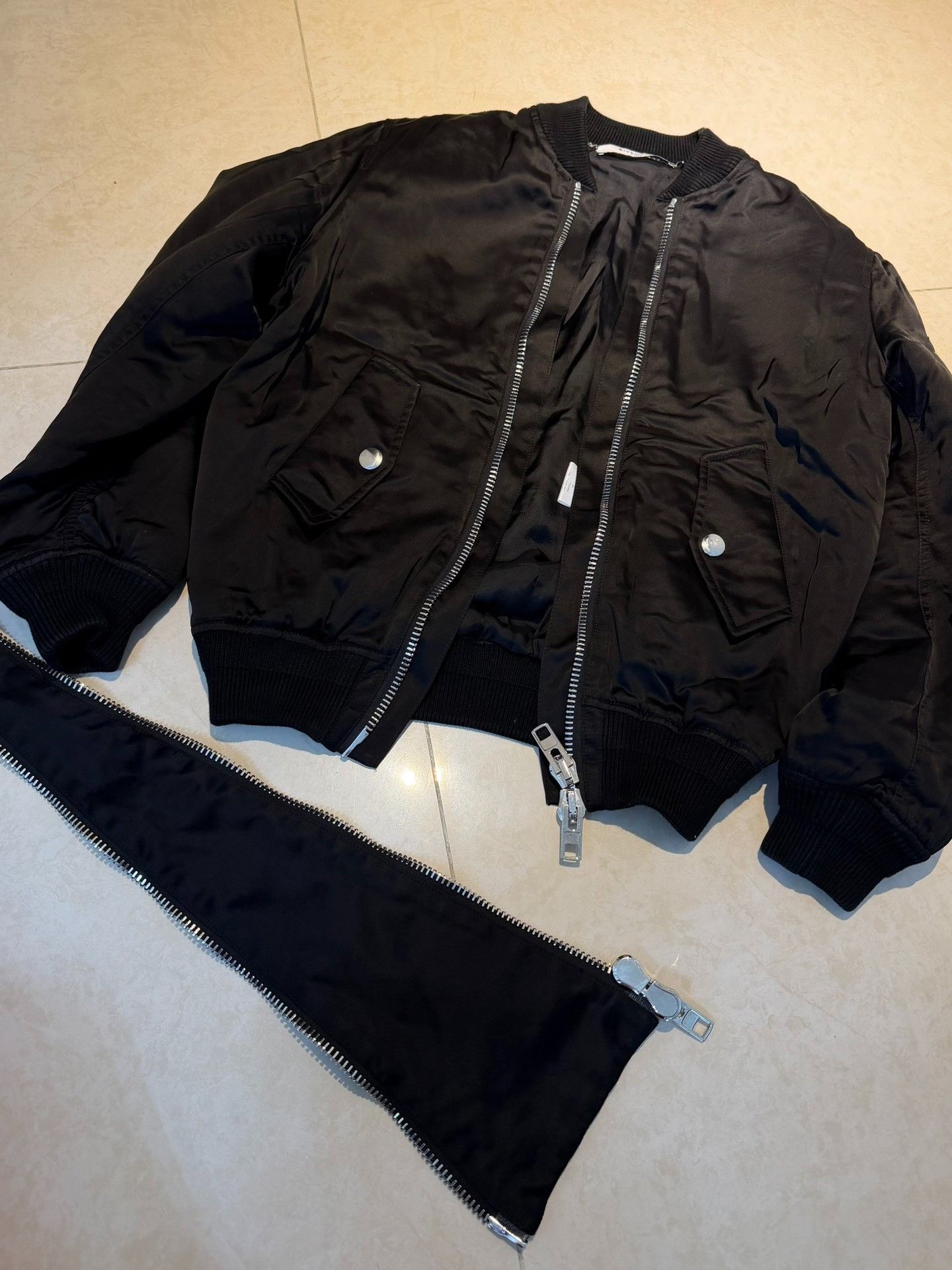 Givenchy Givenchy Double-Sided Multi-Zipper Bomber Size US S / EU 44-46 / 1 - 2 Thumbnail