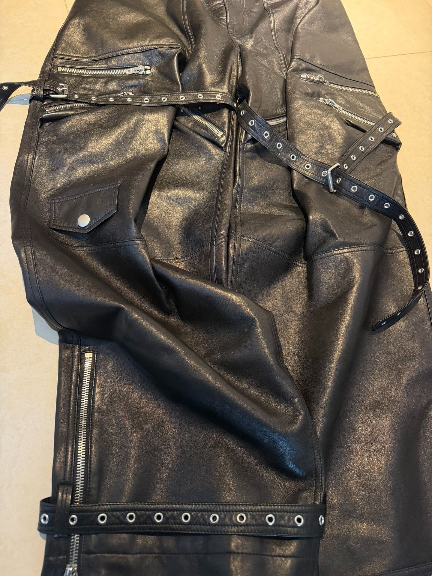 WE11DONE WE11DONE SS23 Black Leather Pants Size US 34 / EU 50 - 2 Thumbnail