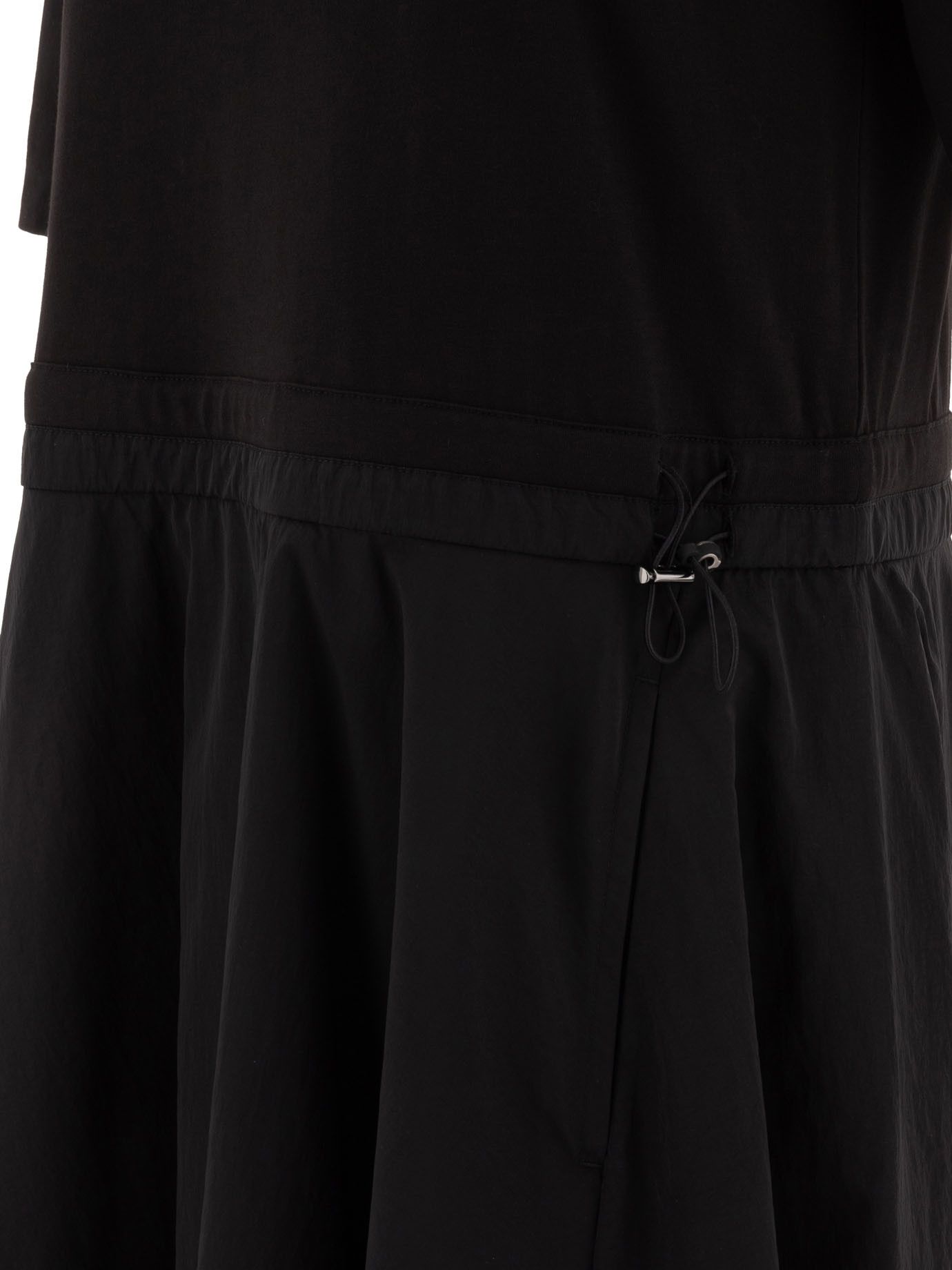 Moncler Moncler Pleated Midi Dress tag size XS Women - USA Duties Paid Size XS / US 0-2 / IT 36-38 - 4 Thumbnail