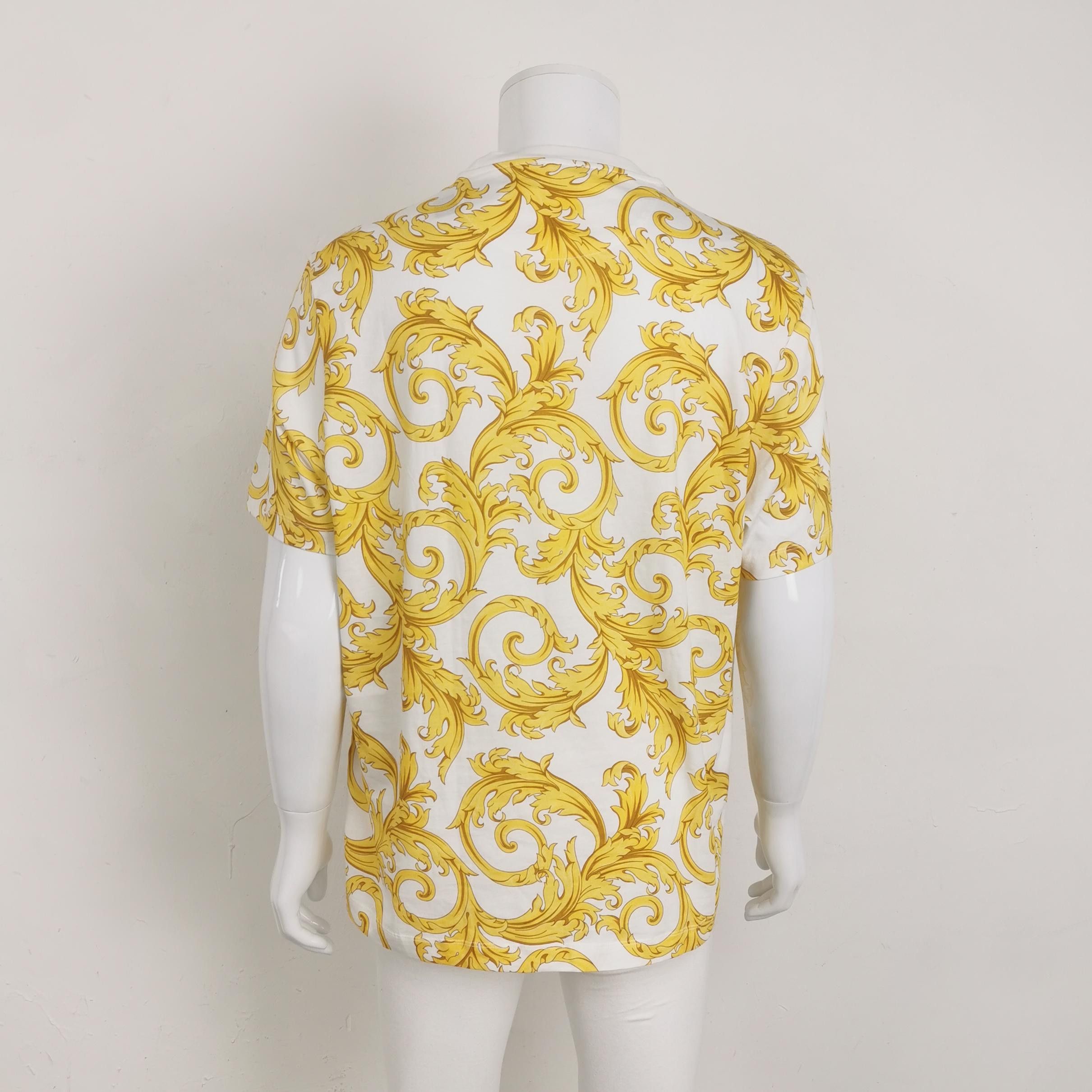 Versace Versace Men xl Short Sleeve Shirts Size US XL / EU 56 / 4 - 2 Thumbnail
