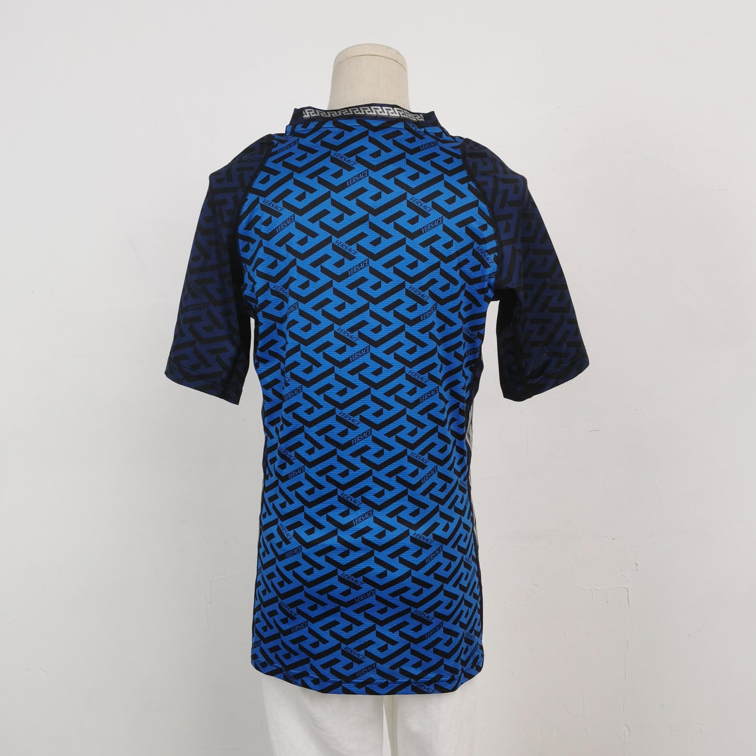 Versace Versace Men m Short Sleeve Shirts Size US M / EU 48-50 / 2 - 2 Thumbnail