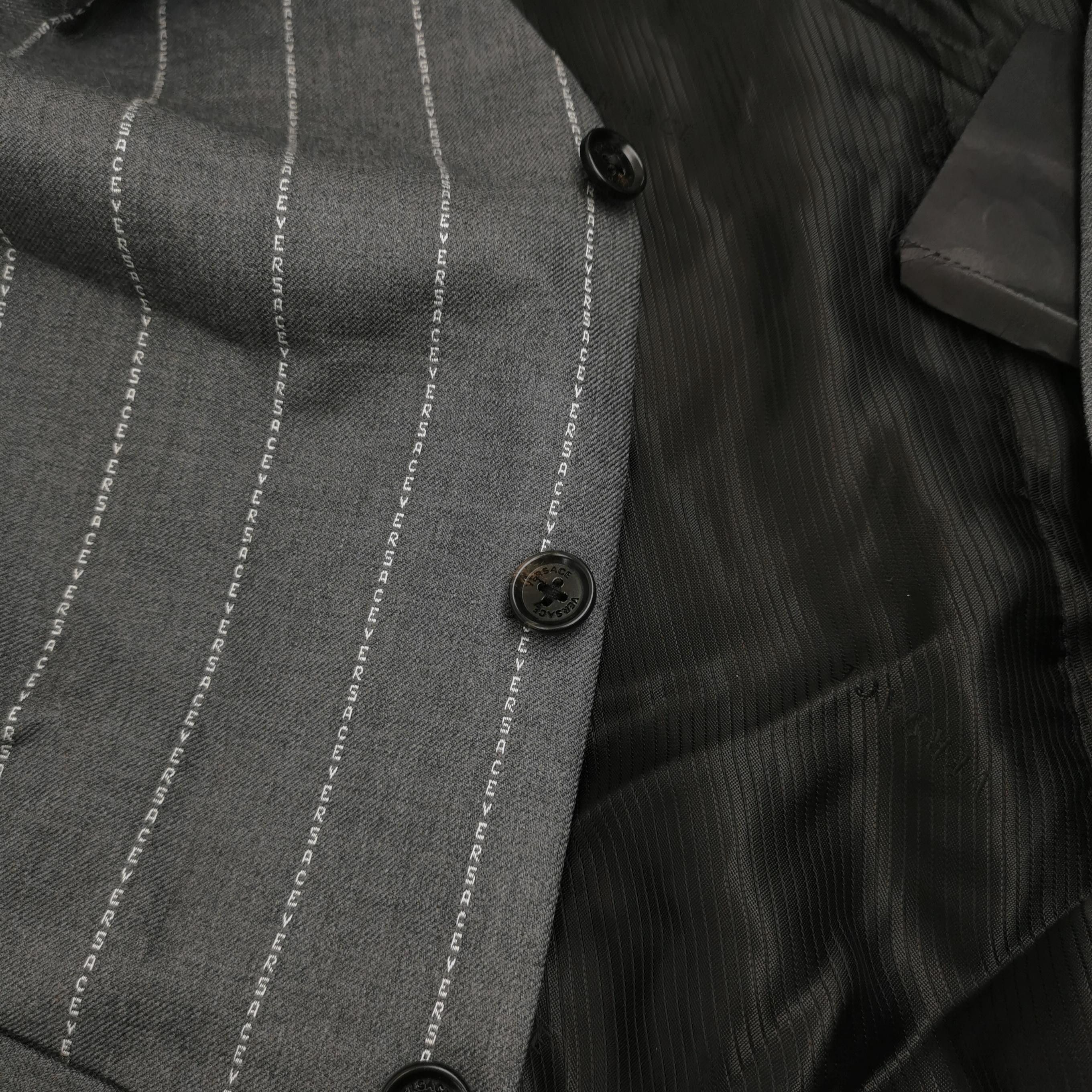 Versace Versace Men xs Vests Size US XS / EU 42 / 0 - 3 Thumbnail