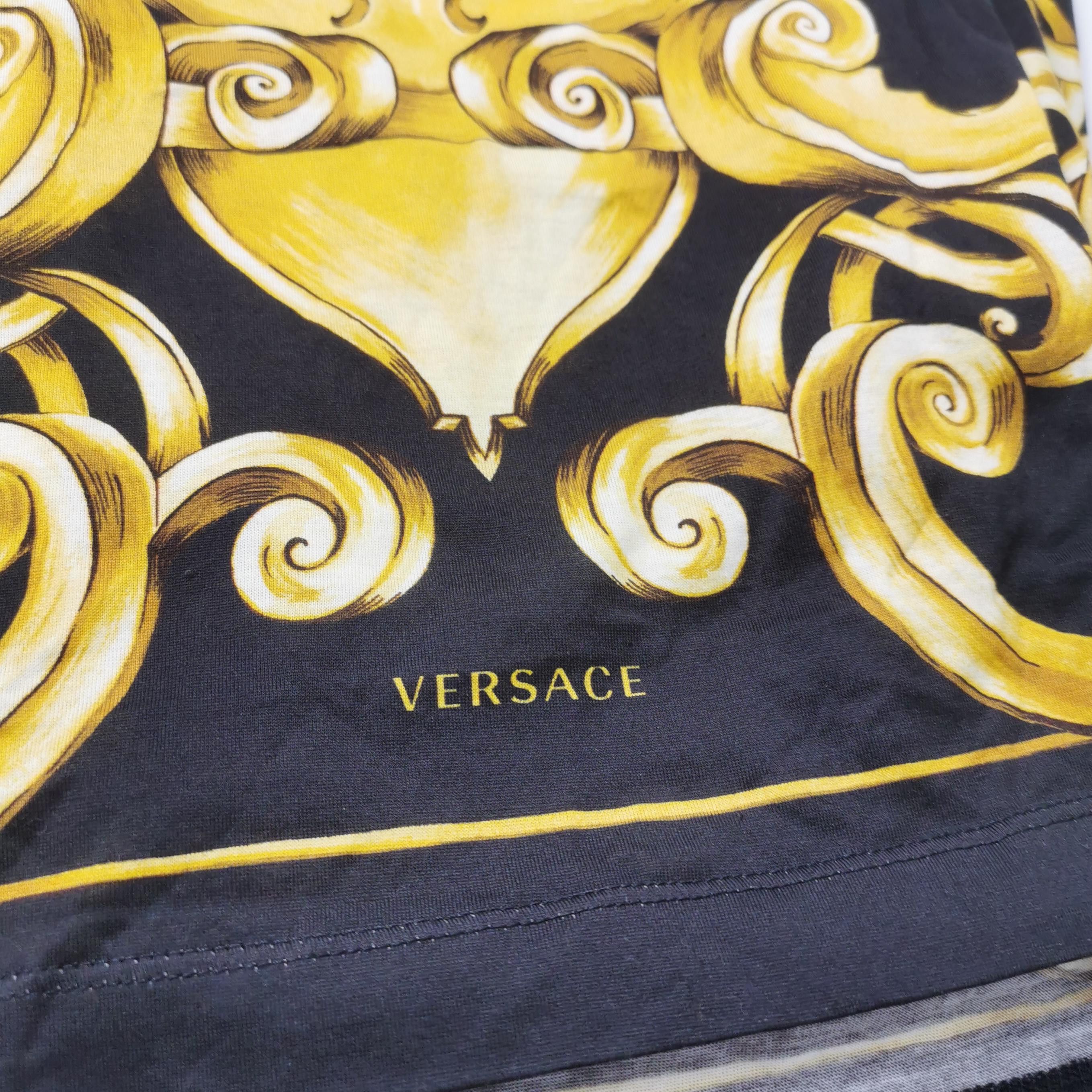 Versace Versace Men m Short Sleeve Shirts Size US M / EU 48-50 / 2 - 3 Thumbnail