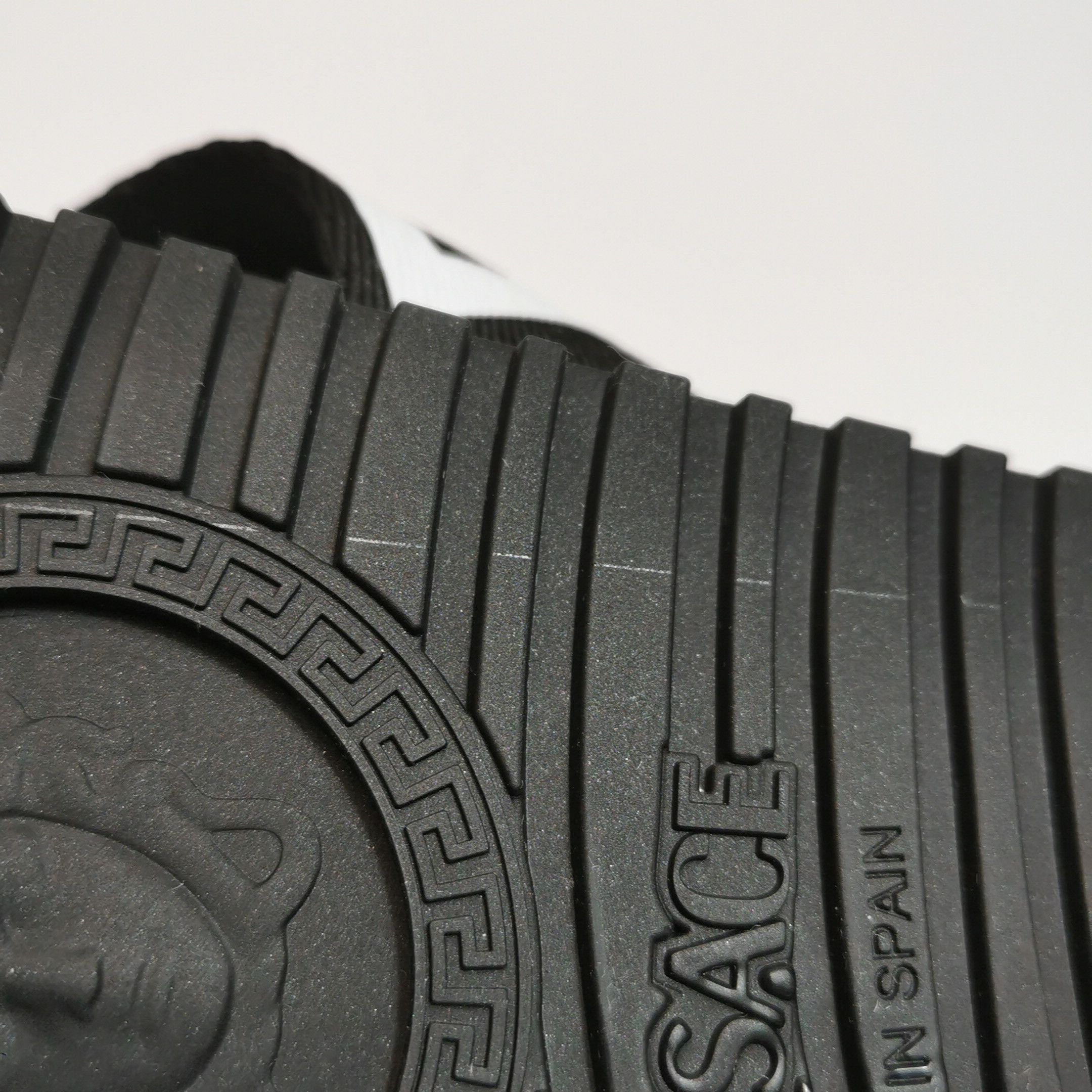 Versace Versace Men 7 Sandals Size US 7 / EU 40 - 8 Thumbnail