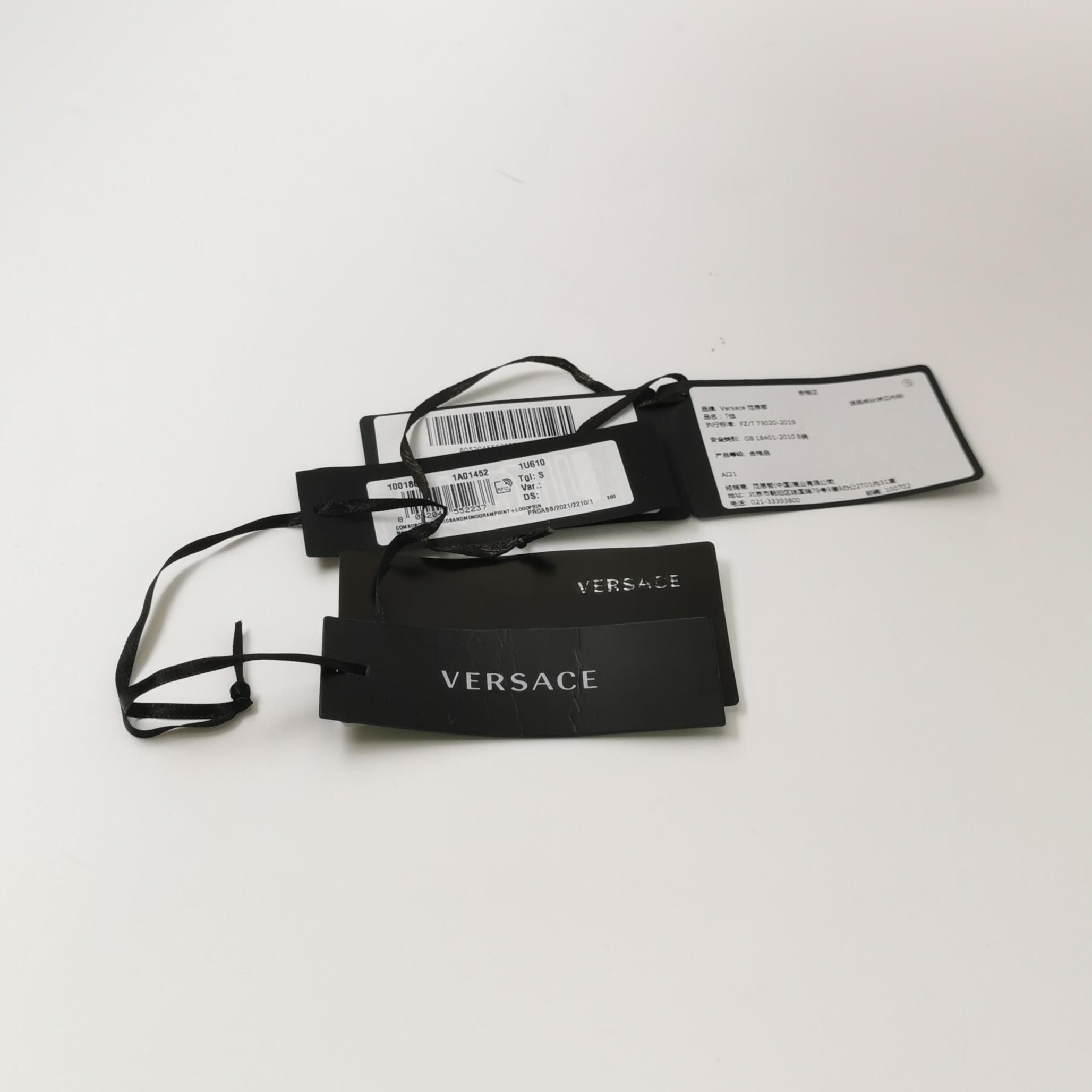 Versace Versace Men s Short Sleeve Shirts Size US S / EU 44-46 / 1 - 4 Thumbnail