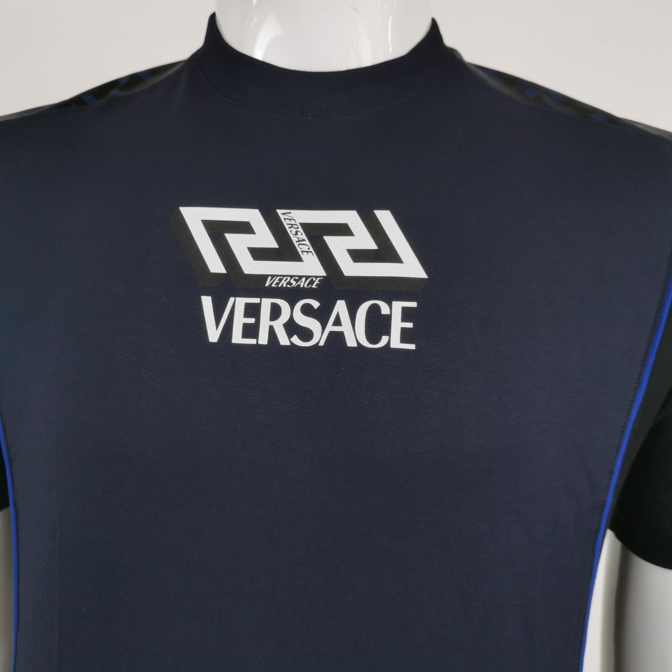 Versace Versace Men xs Short Sleeve Shirts Size US XS / EU 42 / 0 - 3 Thumbnail
