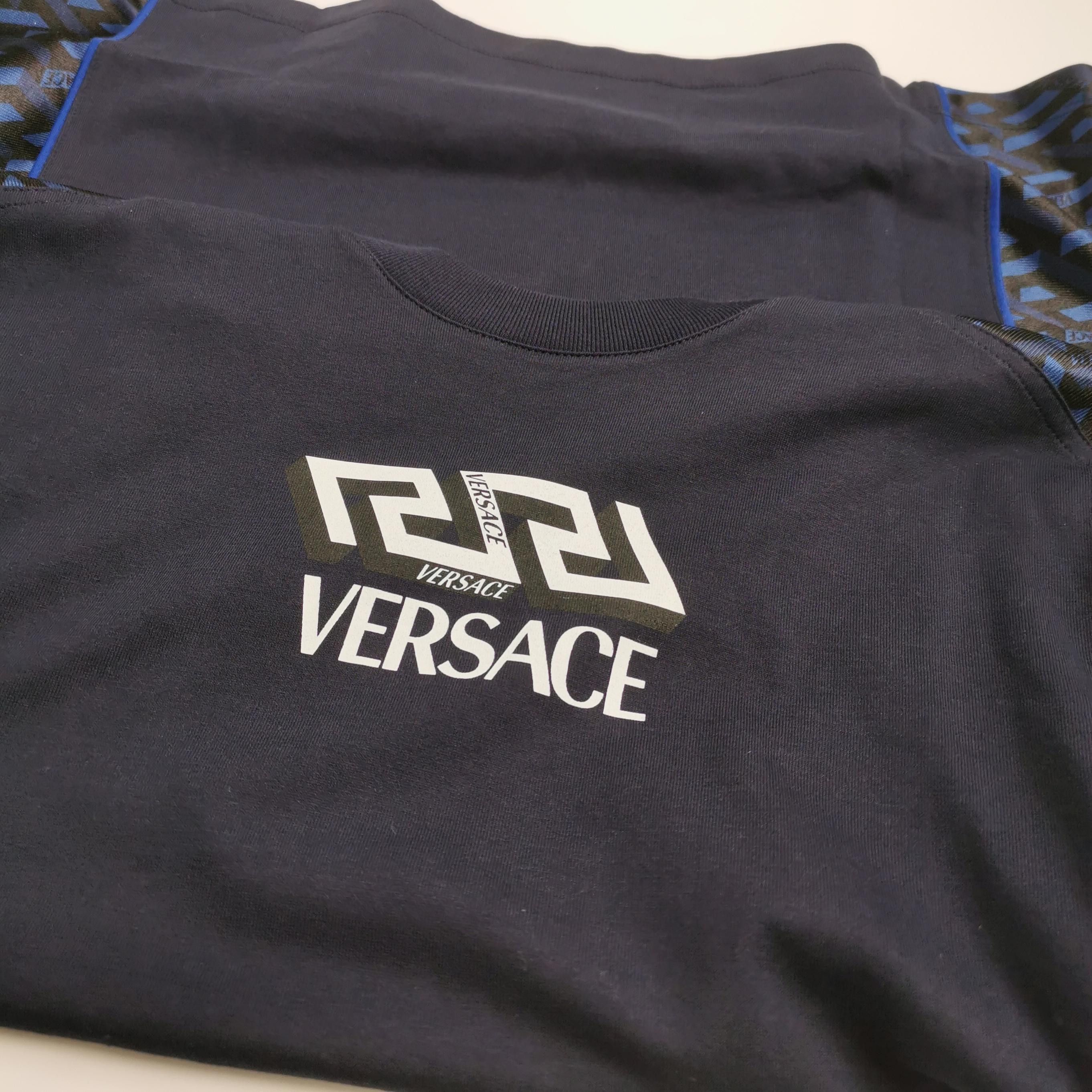 Versace Versace Men s Short Sleeve Shirts Size US S / EU 44-46 / 1 - 3 Thumbnail
