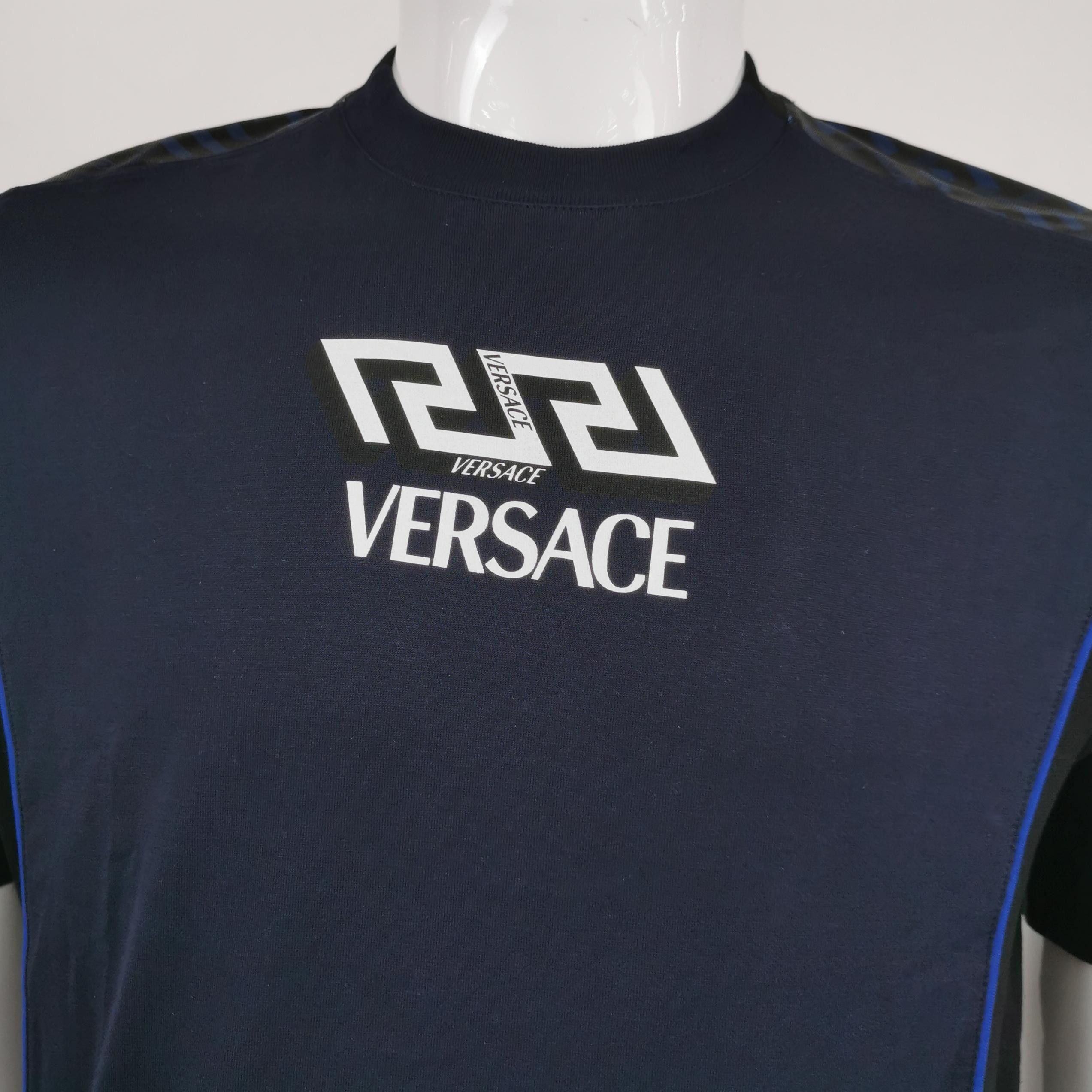Versace Versace Men s Short Sleeve Shirts Size US S / EU 44-46 / 1 - 3 Thumbnail