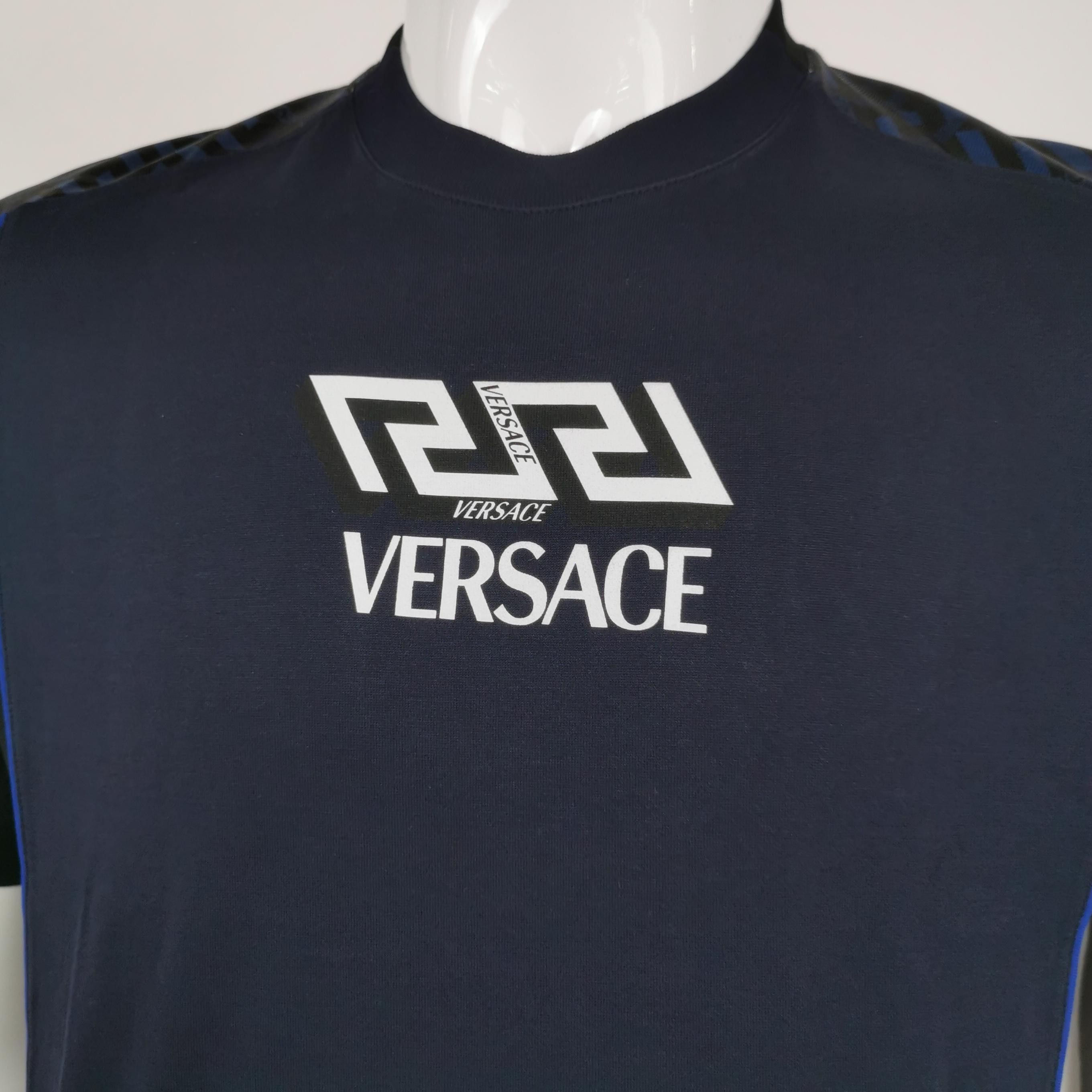 Versace Versace Men s Short Sleeve Shirts Size US S / EU 44-46 / 1 - 3 Thumbnail