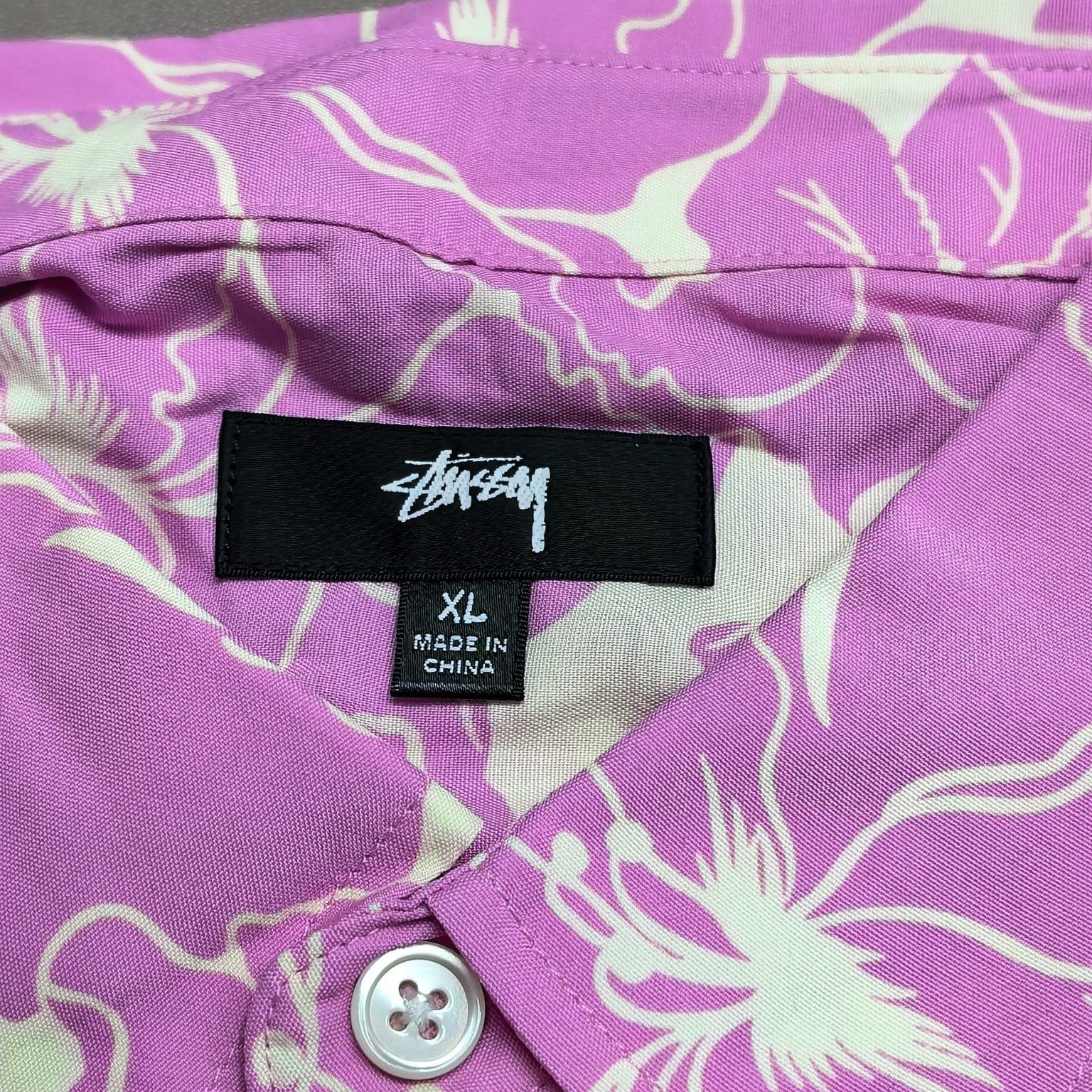 Stussy Stussy Pink Floral Hawaiian Shirt Size XL Size US XL / EU 56 / 4 - 2 Thumbnail