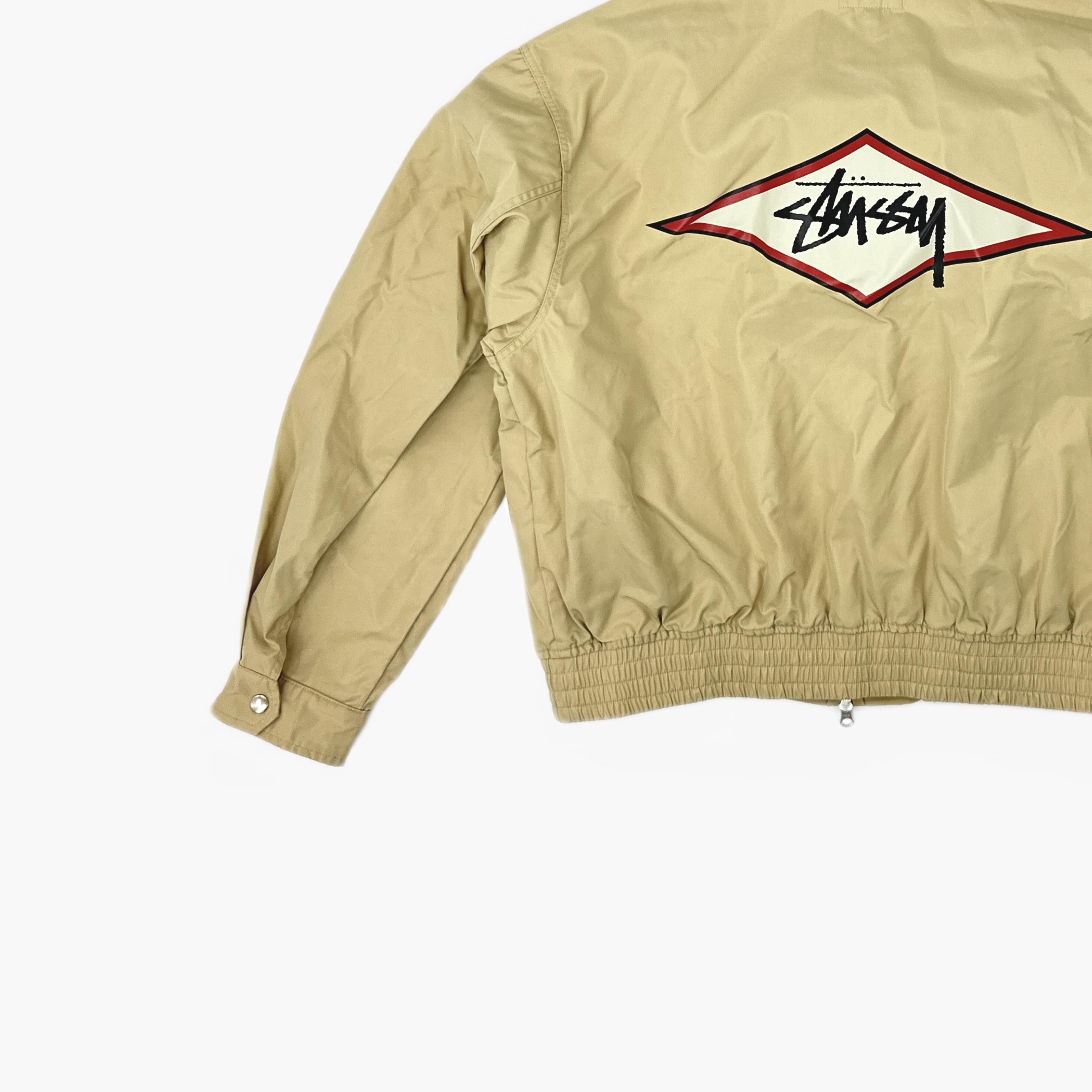 Stussy Stussy Logo Back Graphic Jacket Size XL Size US XL / EU 56 / 4 - 4 Thumbnail
