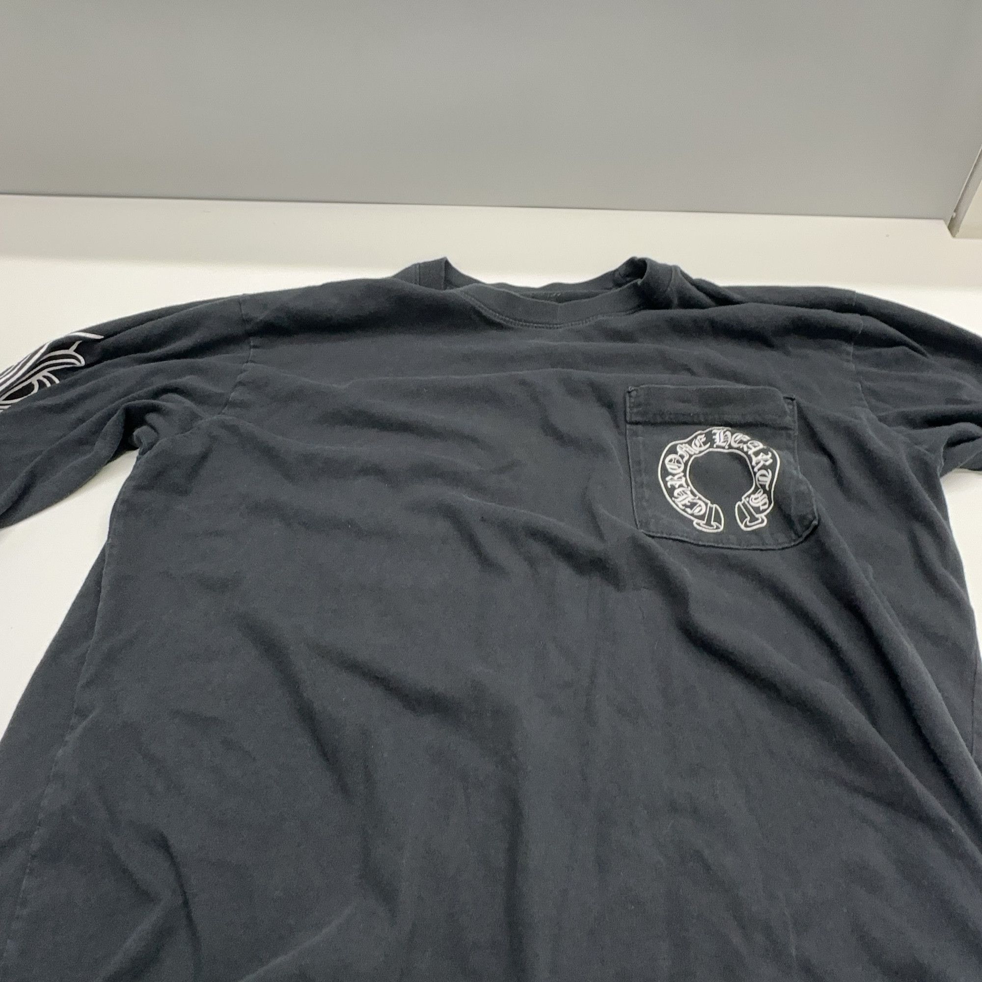 Chrome Hearts Chrome Hearts Horseshoe Logo Long Sleeve T-Shirt Size L Size US L / EU 52-54 / 3 - 8 Thumbnail