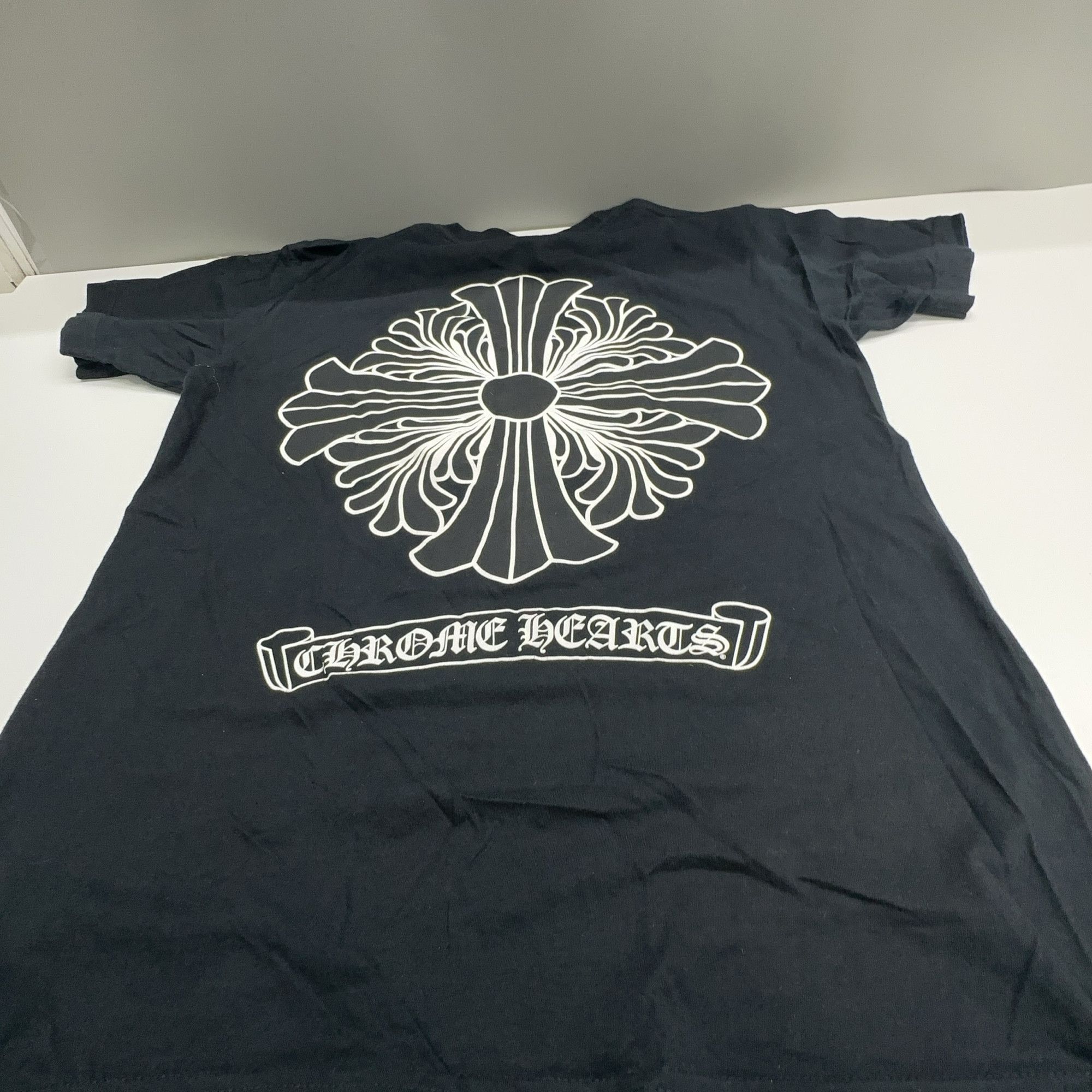 Chrome Hearts Chrome Hearts Cross Print Pocket T-Shirt Size M Size US M / EU 48-50 / 2 - 7 Thumbnail