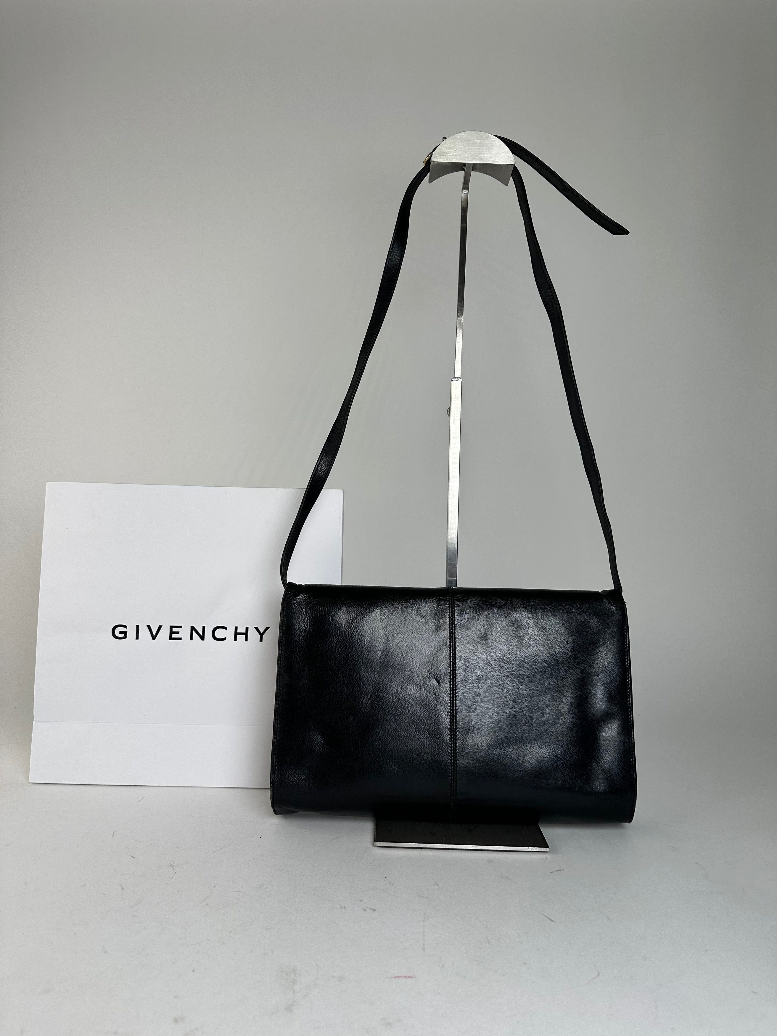 Givenchy Vintage Shoulder Bag Leather Black Size ONE SIZE - 2 Thumbnail