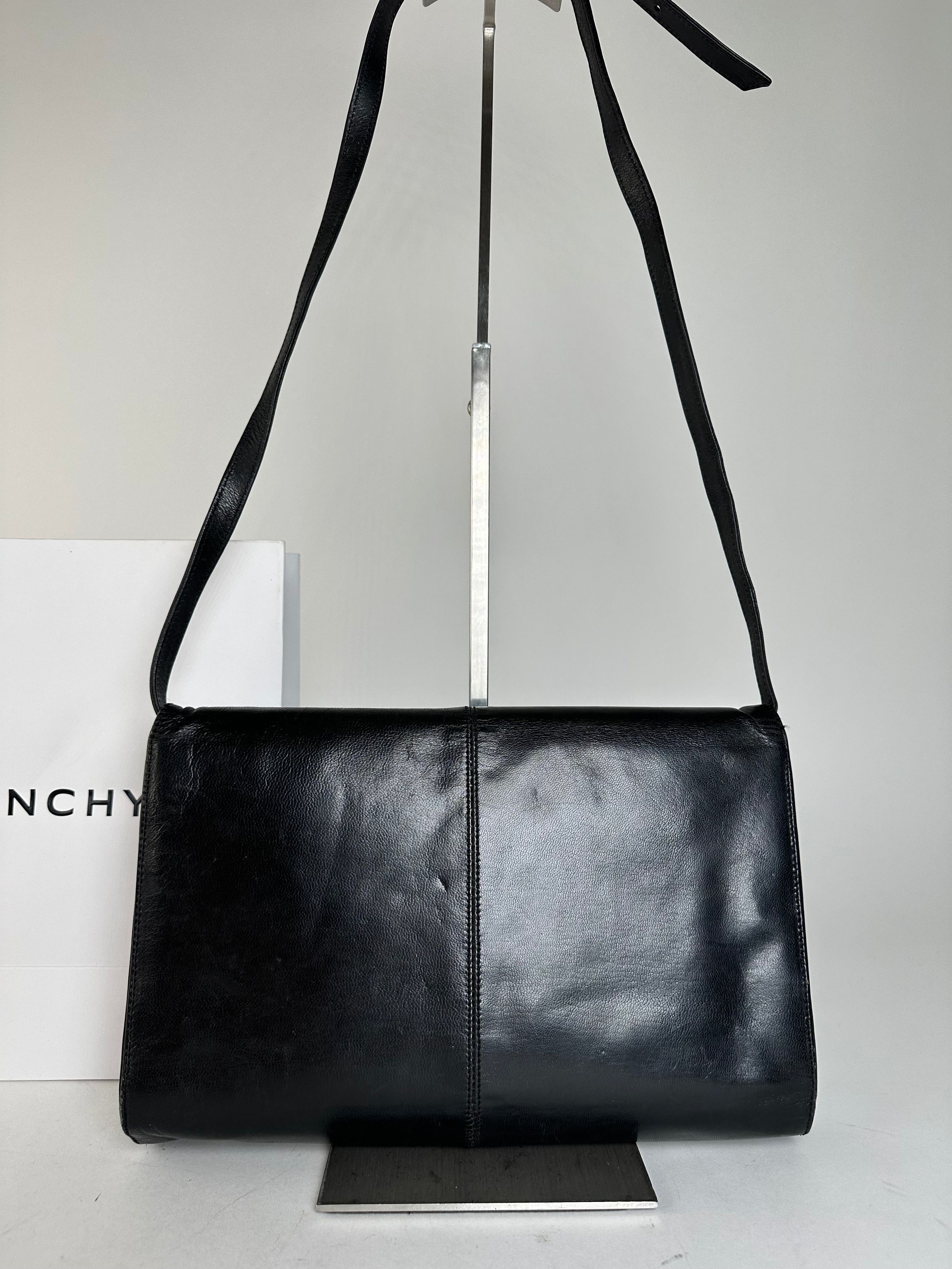 Givenchy Vintage Shoulder Bag Leather Black Size ONE SIZE - 13 Thumbnail
