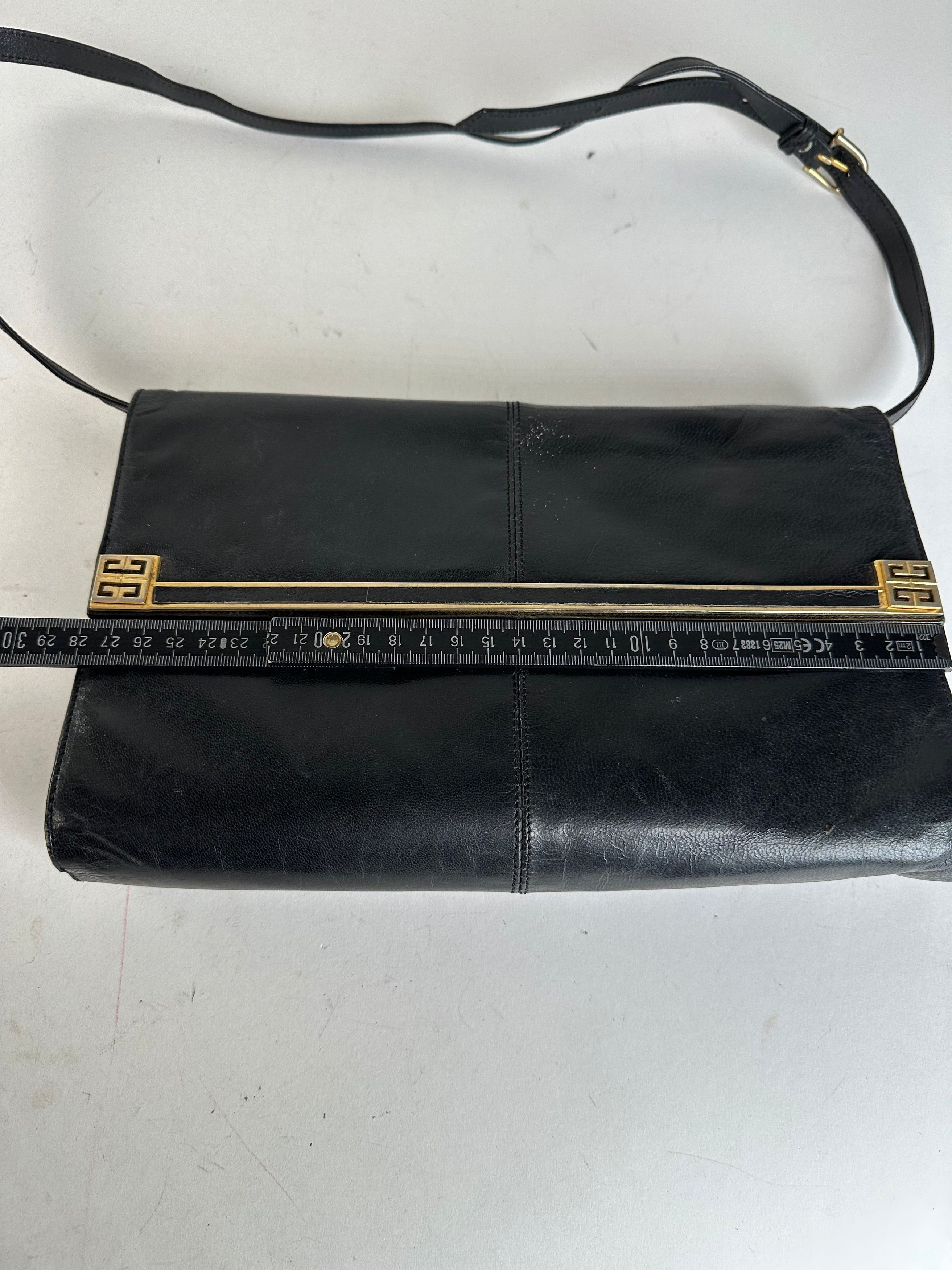 Givenchy Vintage Shoulder Bag Leather Black Size ONE SIZE - 10 Thumbnail